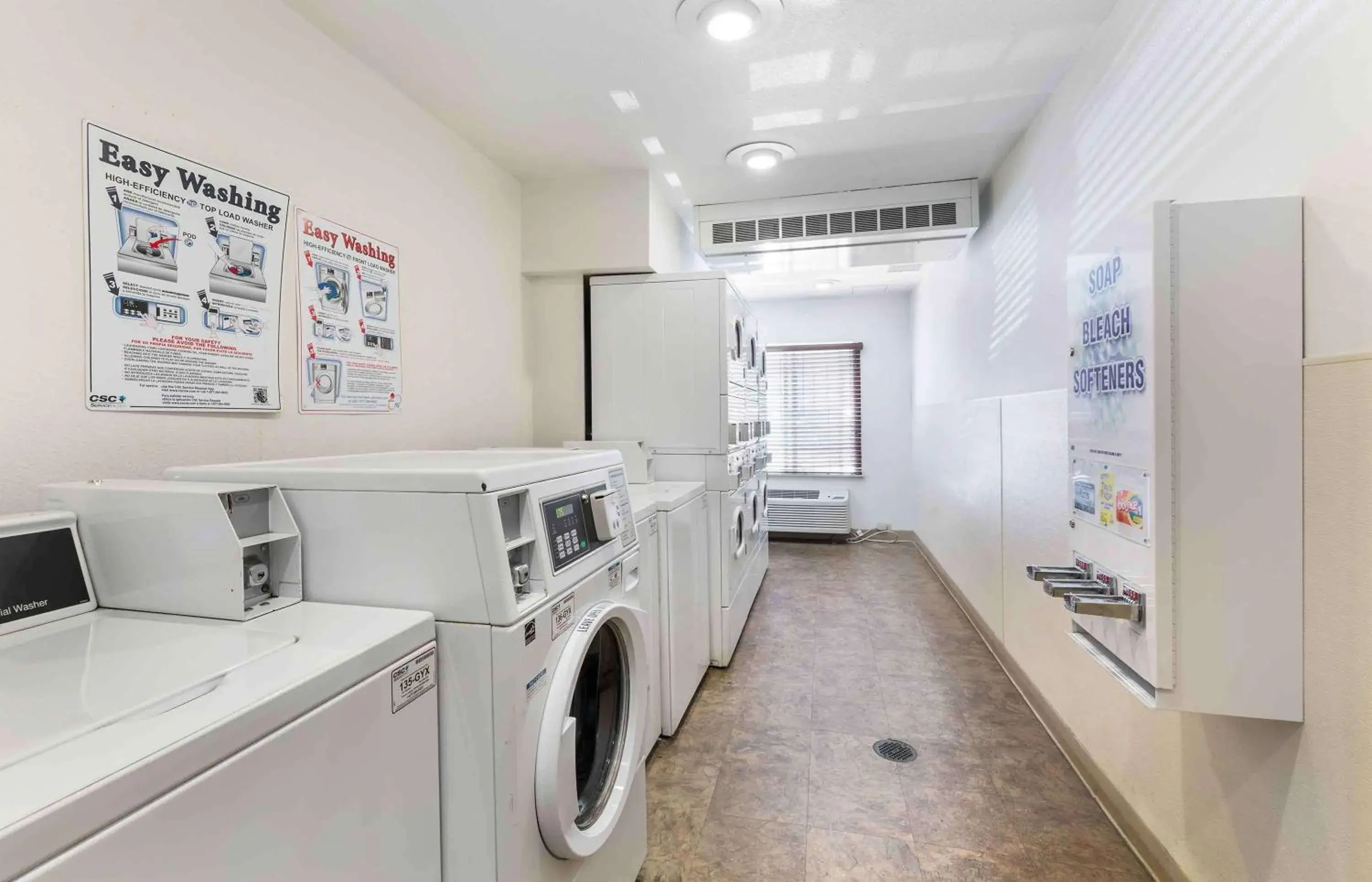 Property building in Extended Stay America Select Suites - Akron - South Property building in Extended Stay America Select Suites - Akron - South