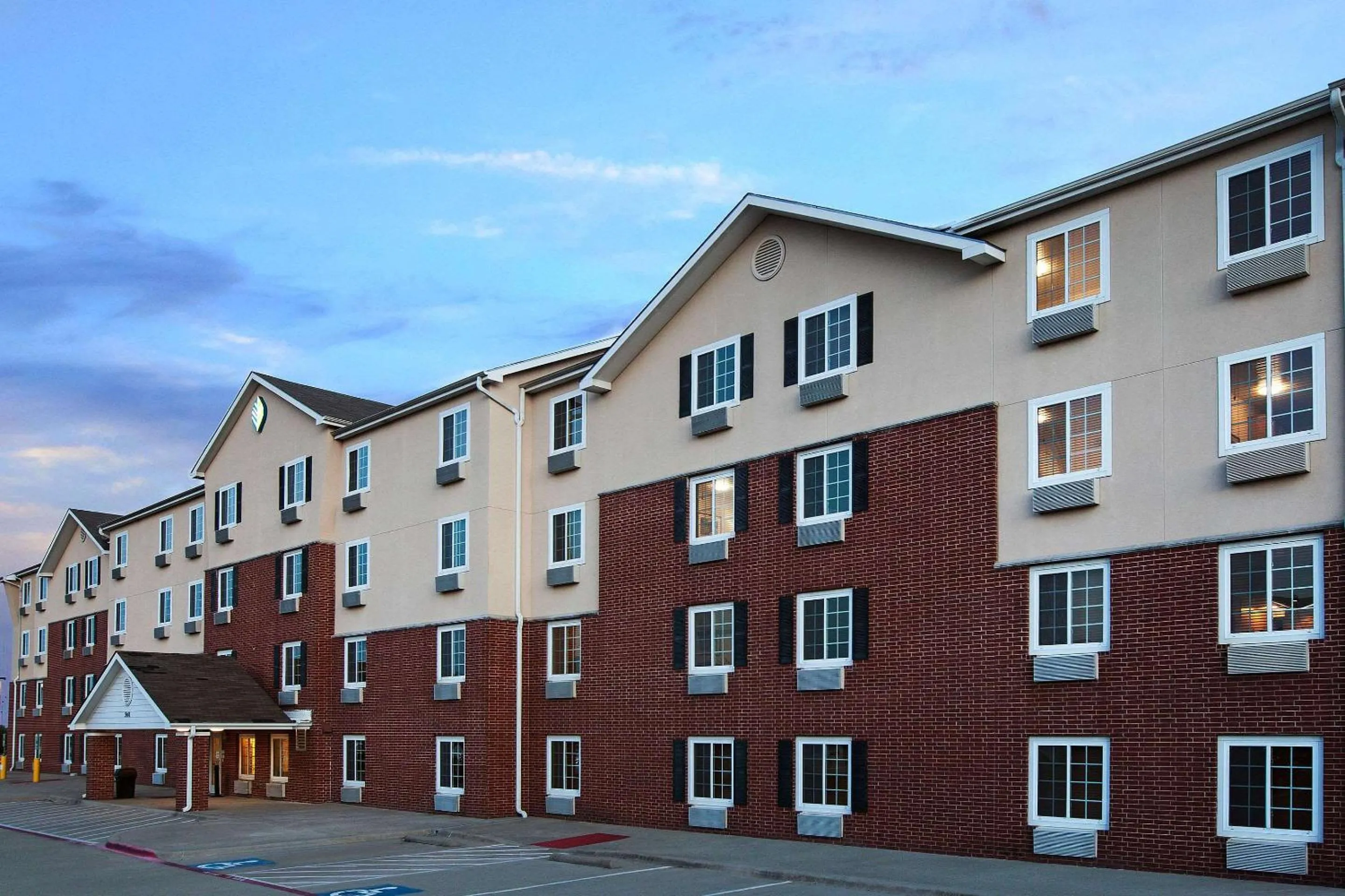 Property building in WoodSpring Suites McKinney