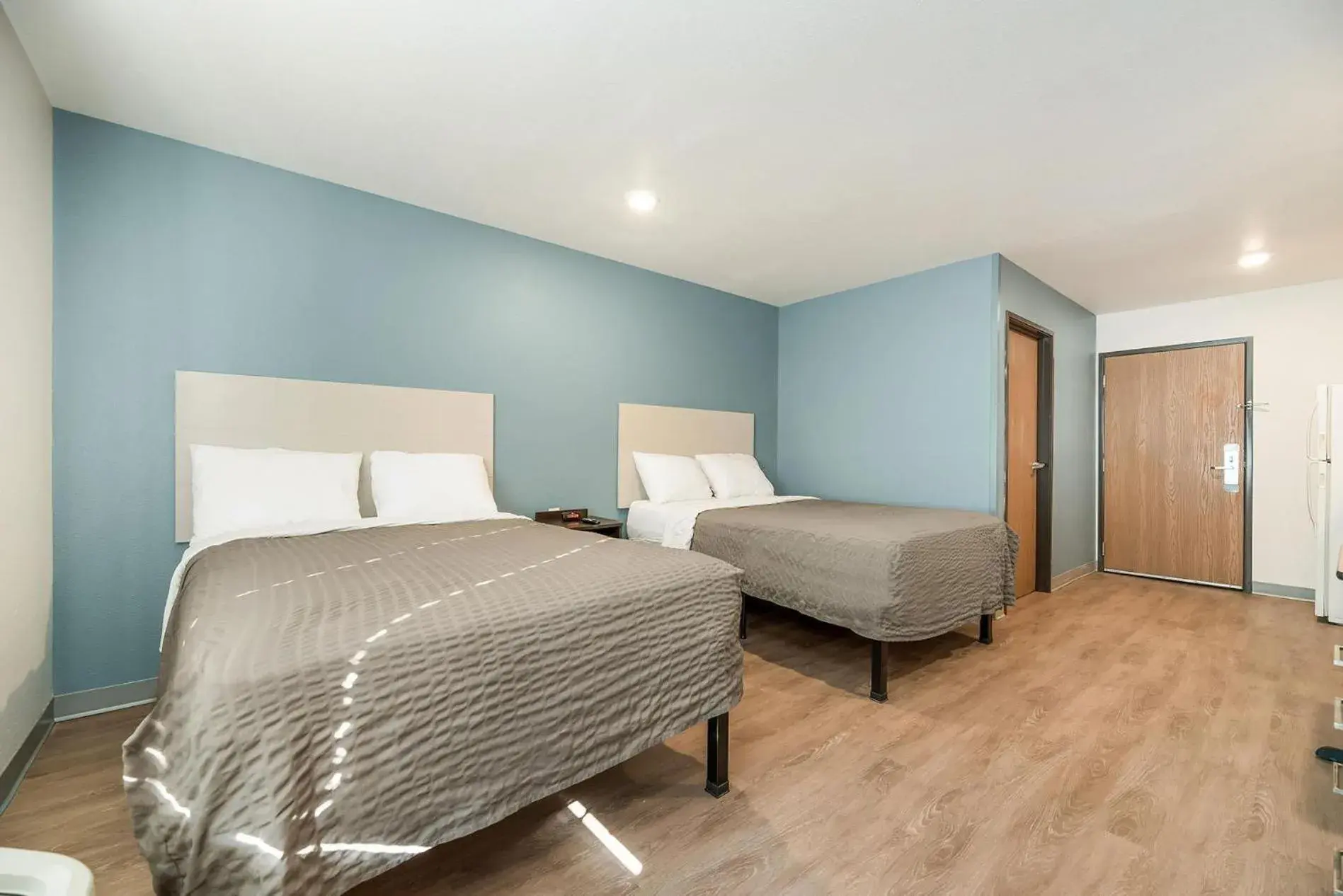 Bedroom, Bed in Extended Stay America Select Suites - Ocala Bedroom, Bed in Extended Stay America Select Suites - Ocala