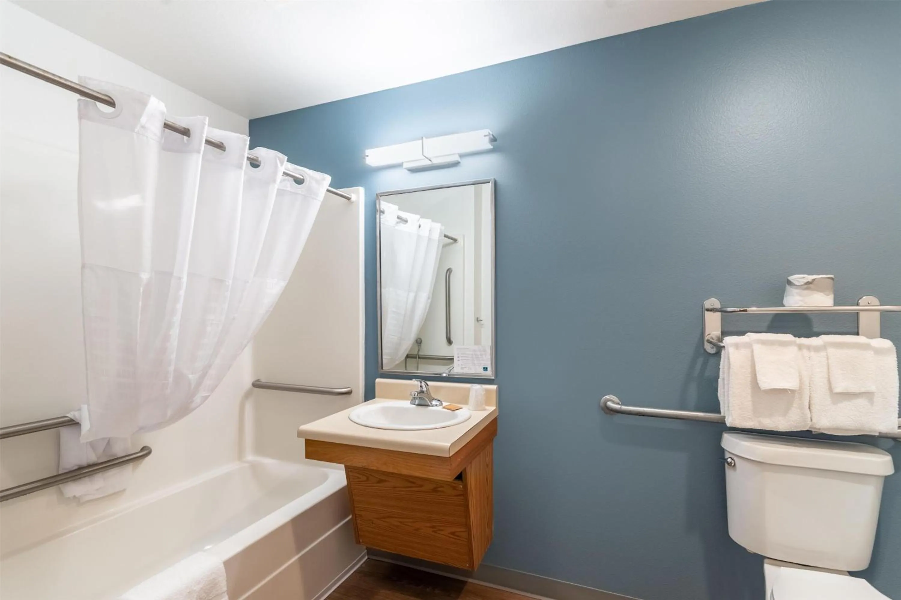 Bathroom in Extended Stay America Select Suites - Ocala