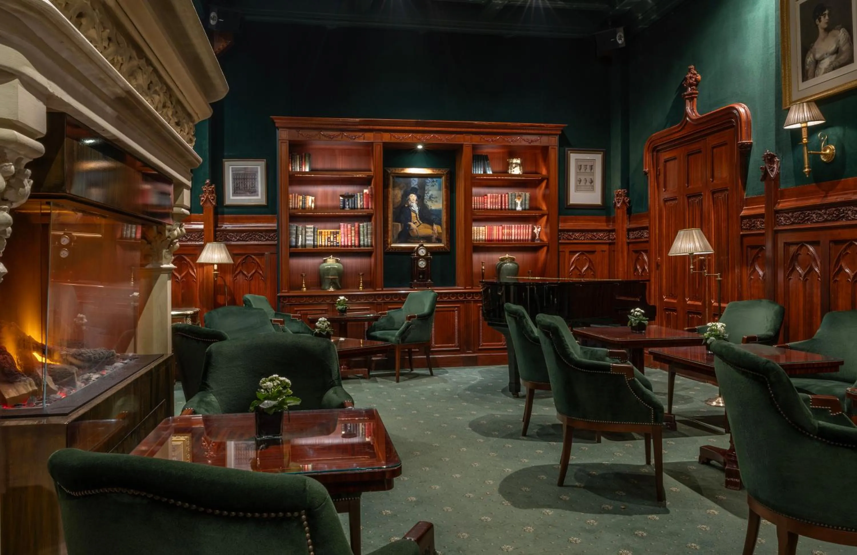 Restaurant/places to eat in Hotel Westminster
