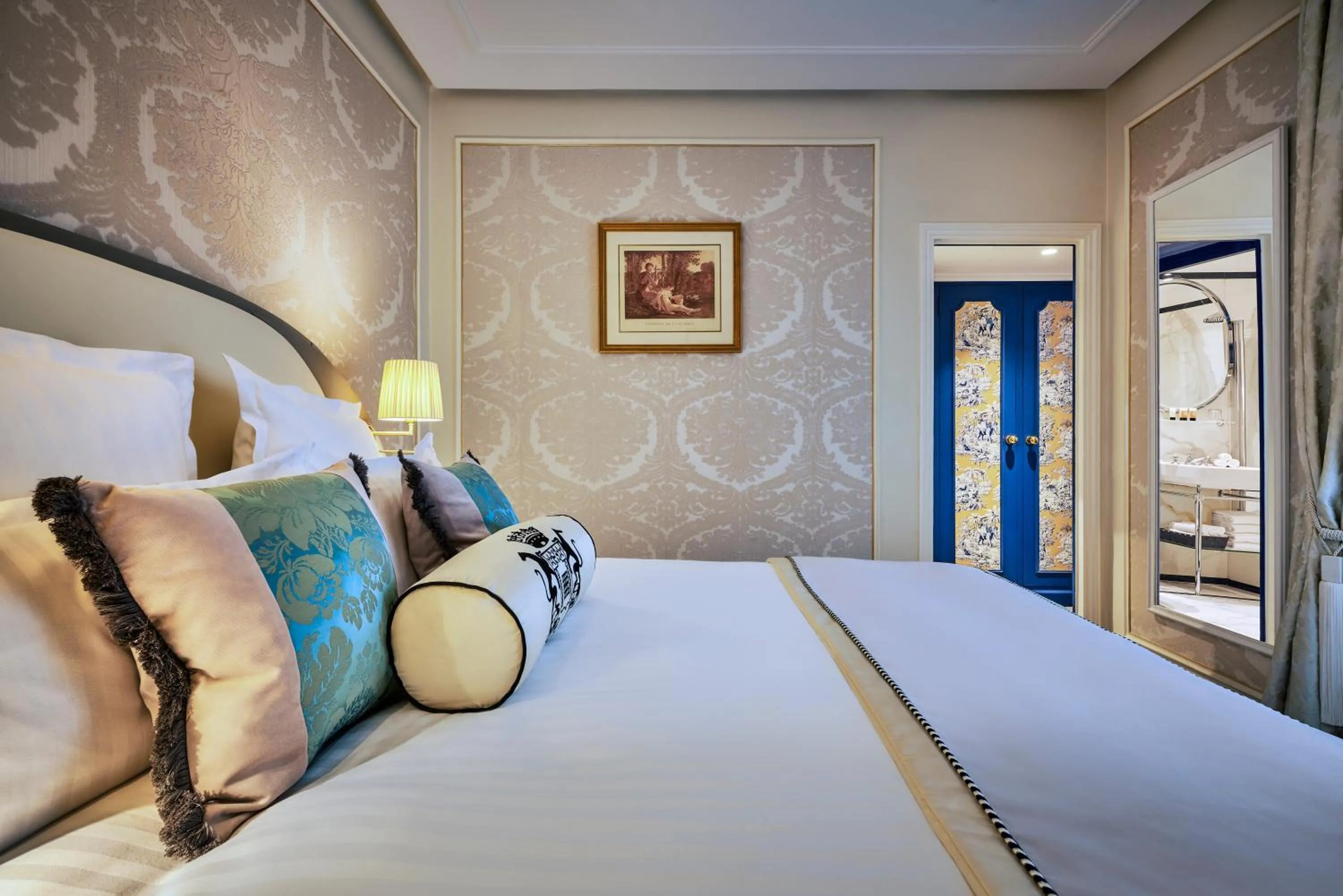 Photo of the whole room, Bed in Hotel Westminster