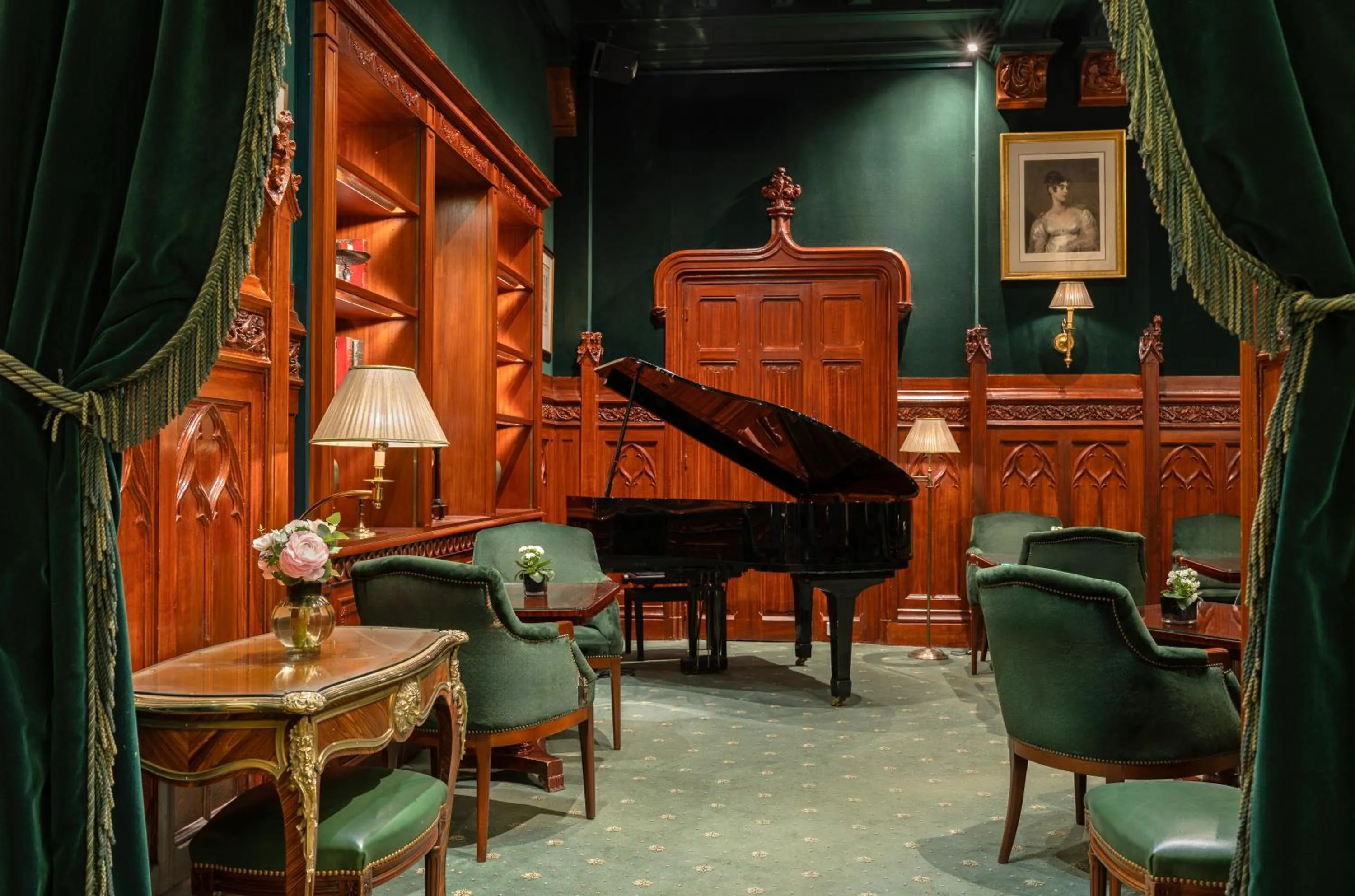 Restaurant/places to eat in Hotel Westminster