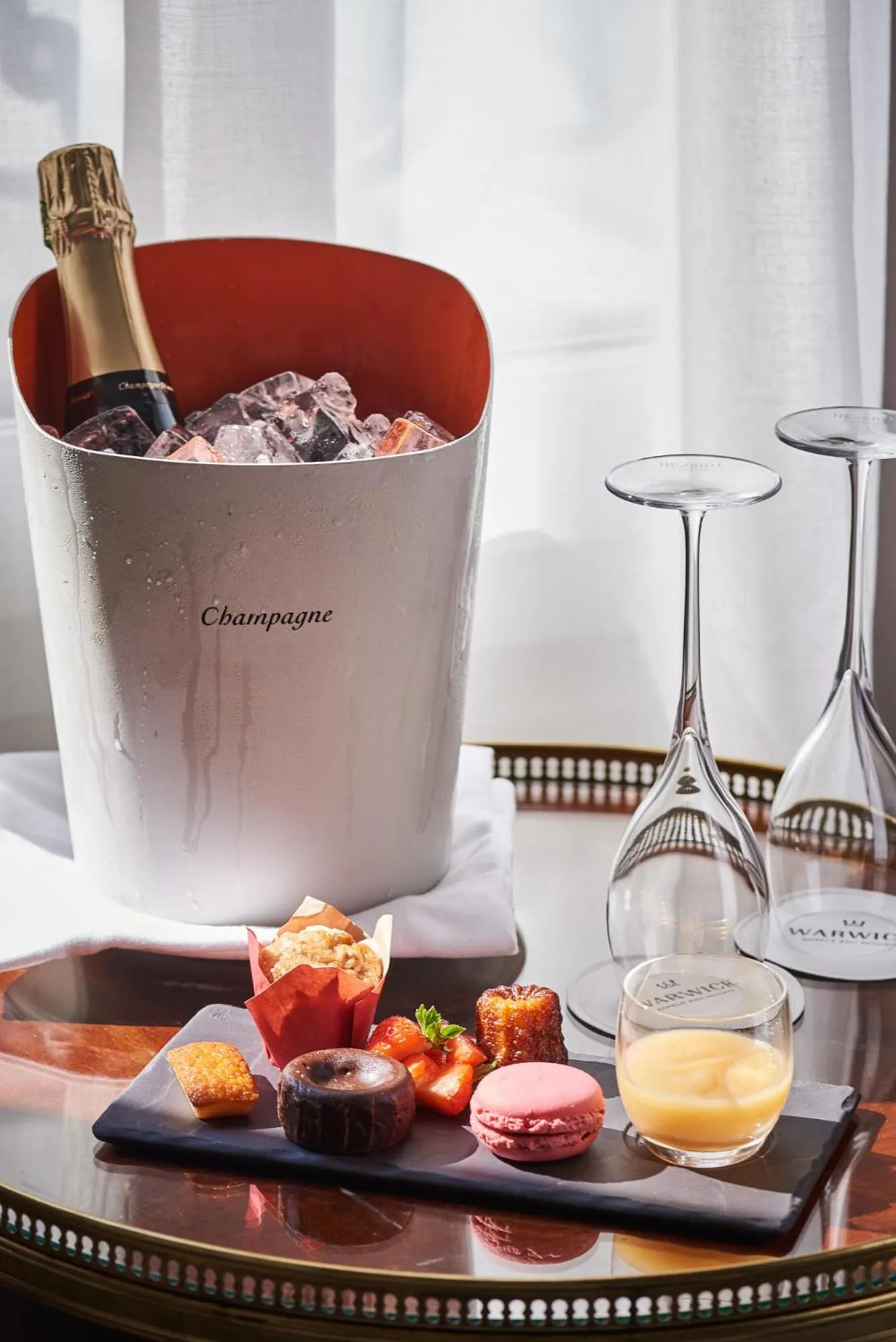 Drinks in Hotel Westminster