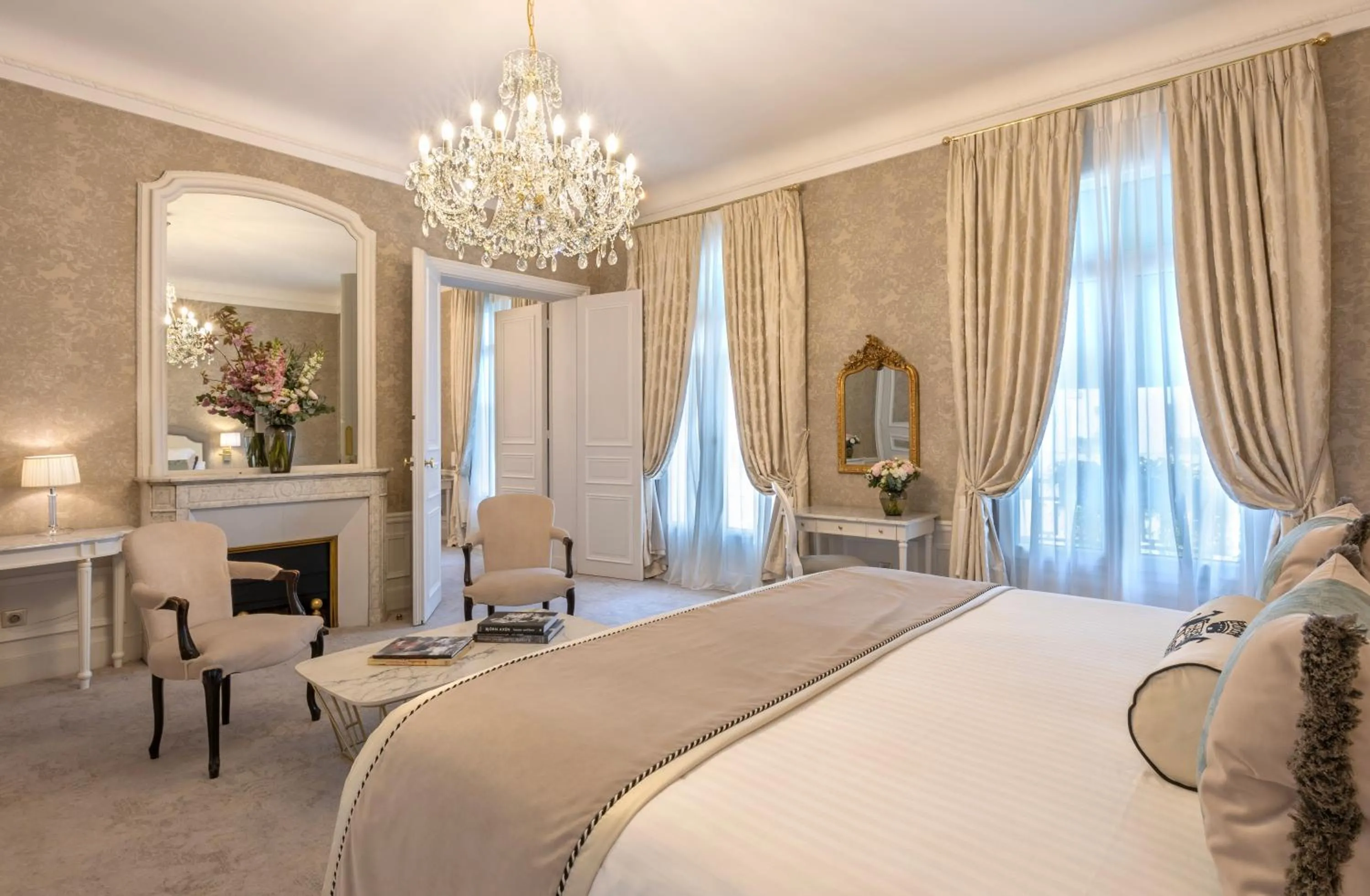 Bed in Hotel Westminster