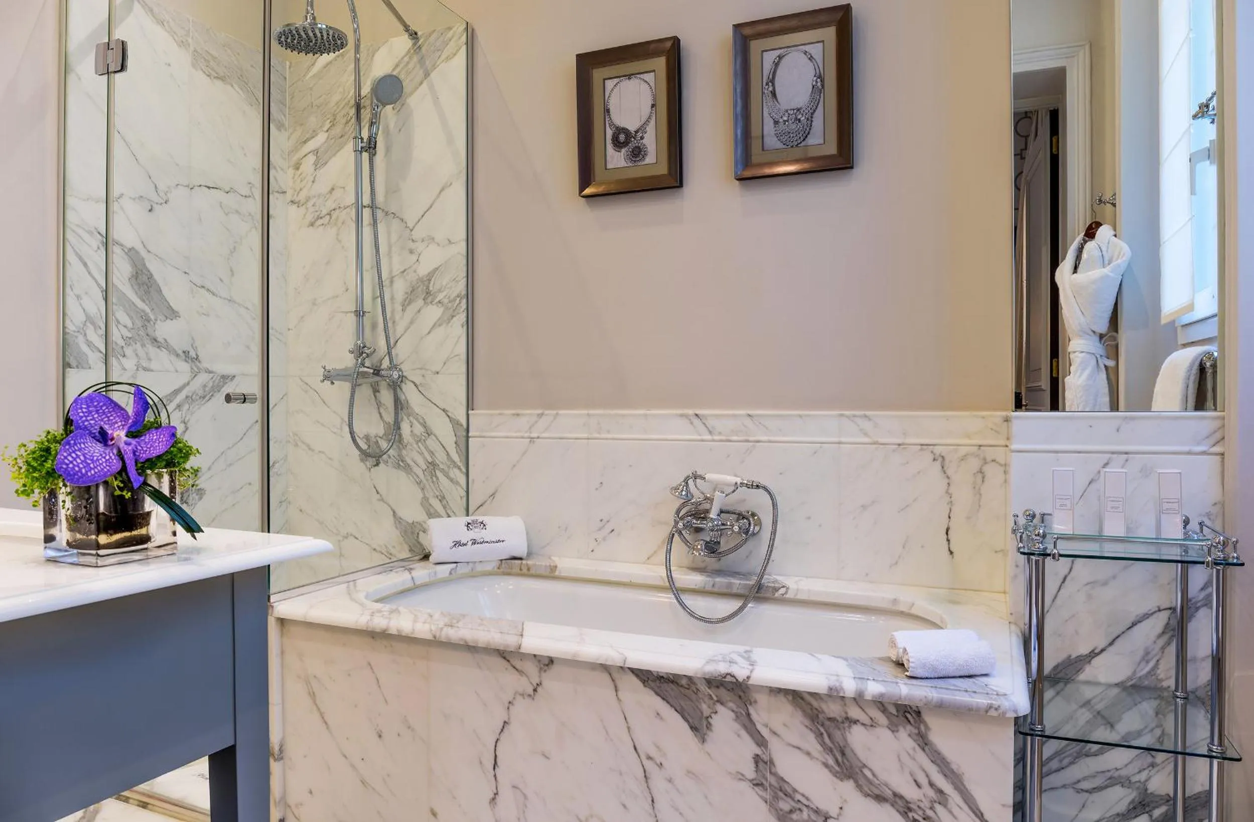 Bathroom in Hotel Westminster