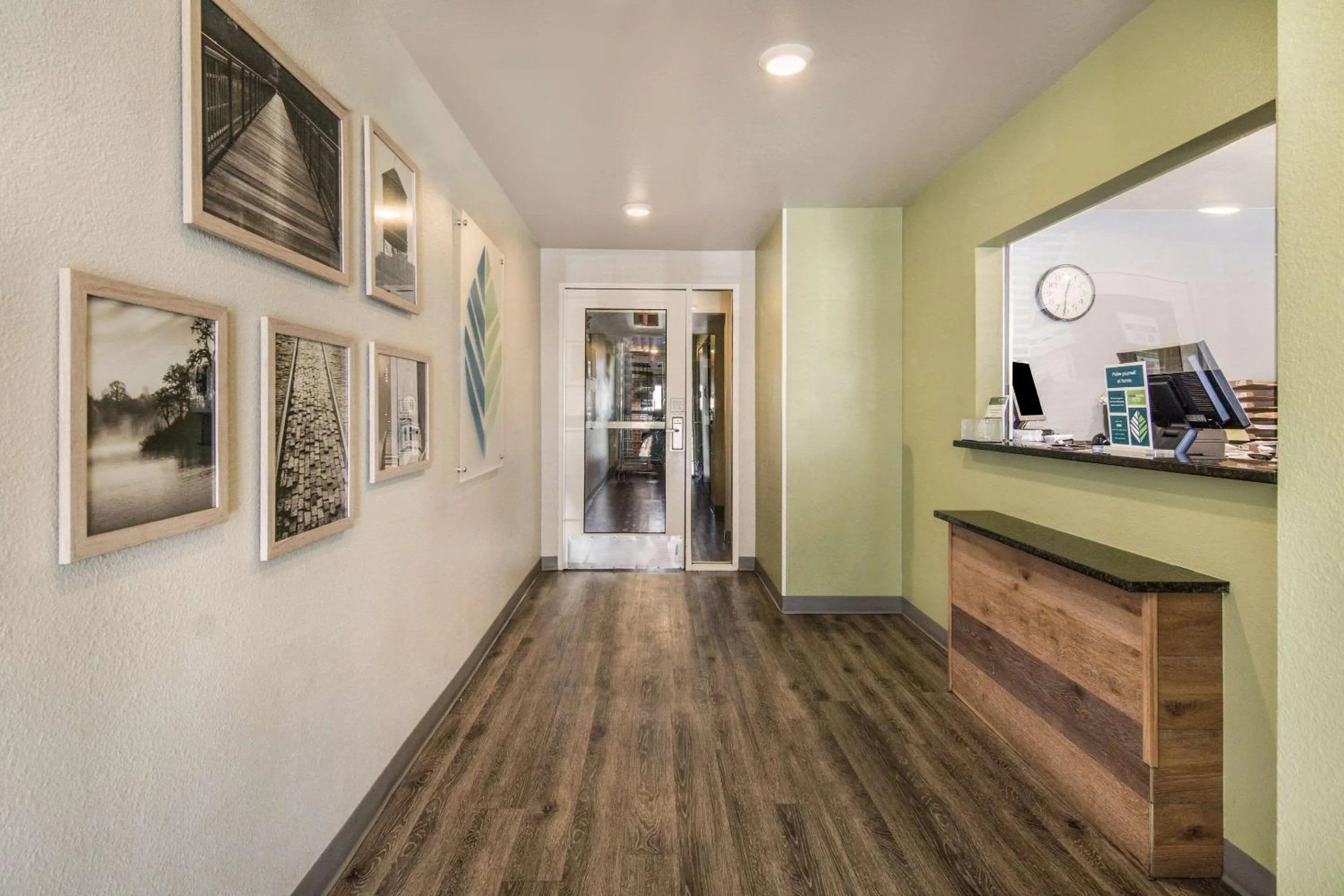 Lobby or reception in WoodSpring Suites Denton