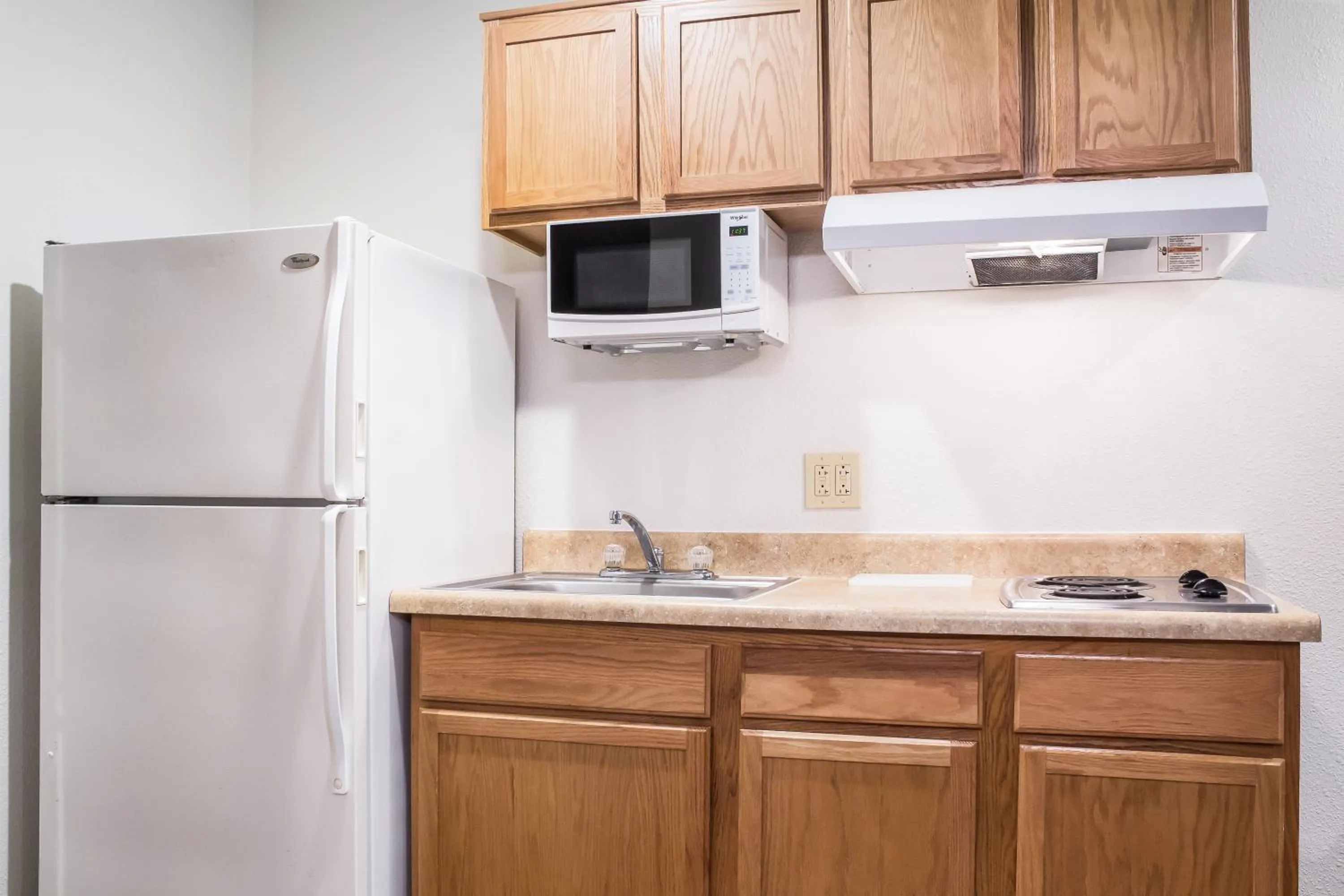 Kitchen or kitchenette in WoodSpring Suites Denton