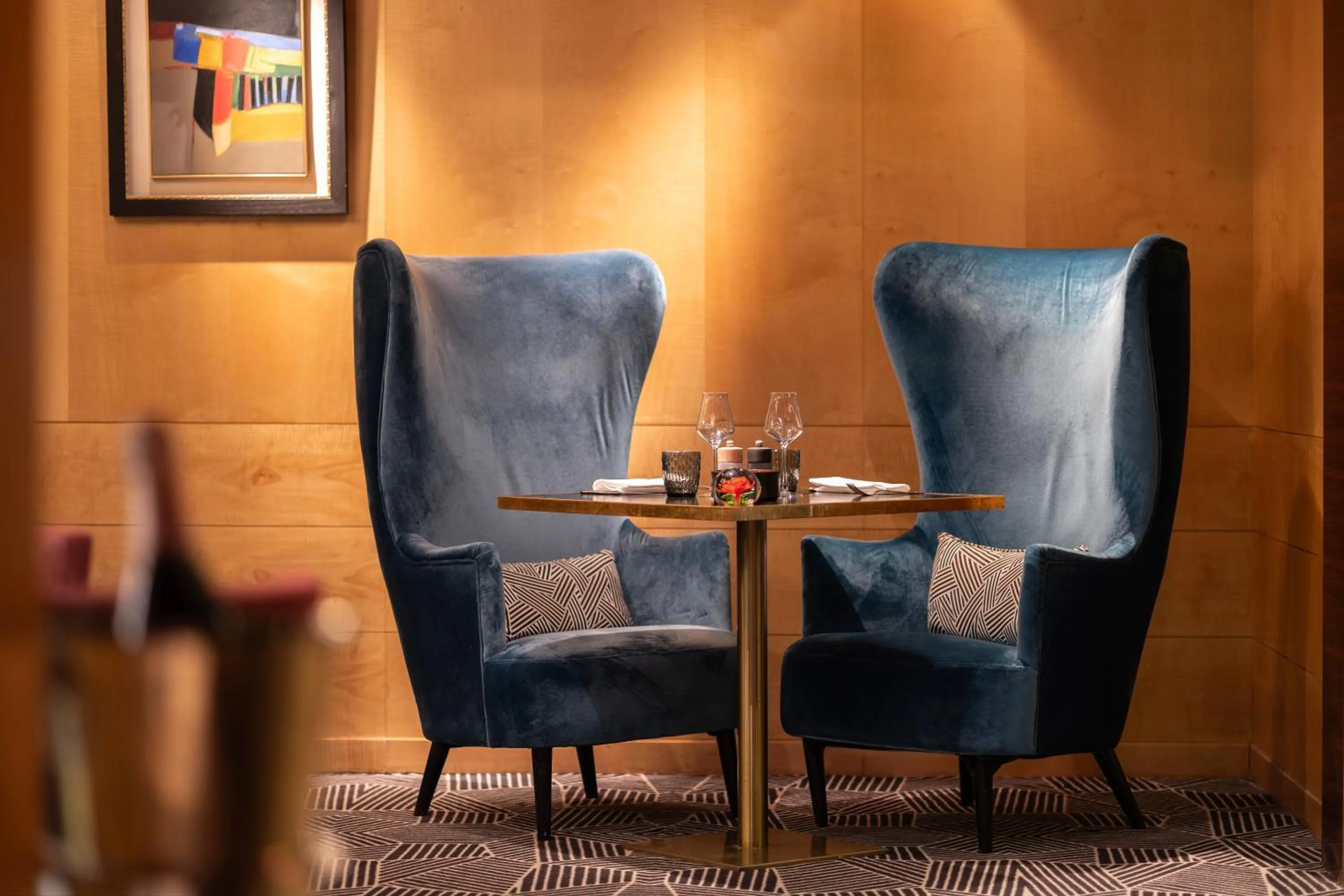 Restaurant/places to eat in Warwick Champs-Elysées Paris