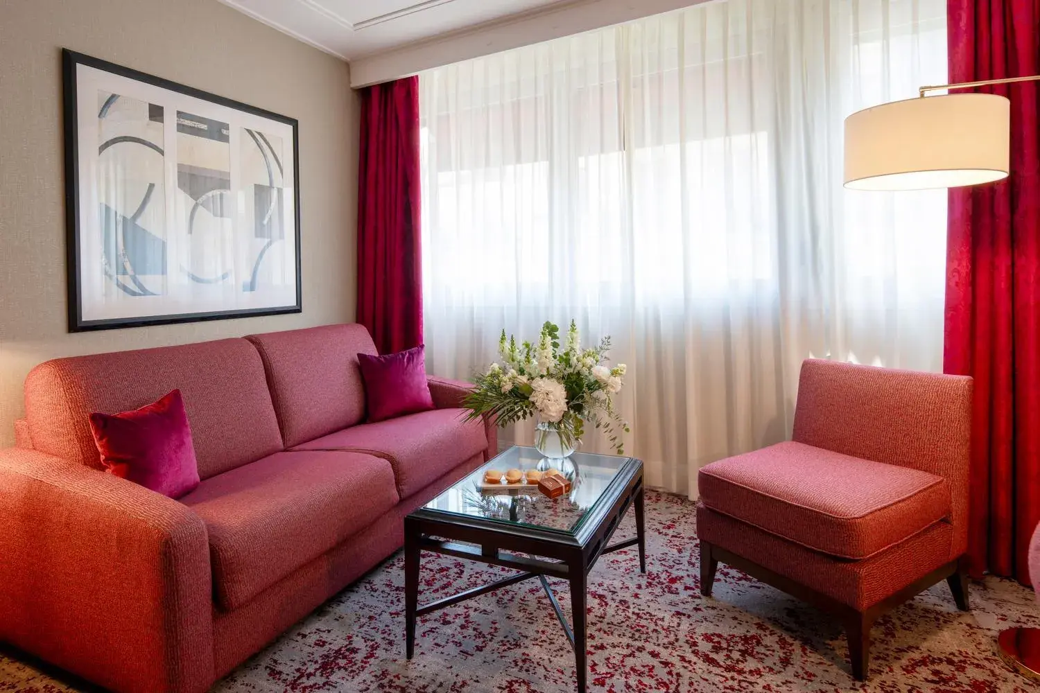 Living room in Warwick Champs-Elysées Paris Living room in Warwick Champs-Elysées Paris