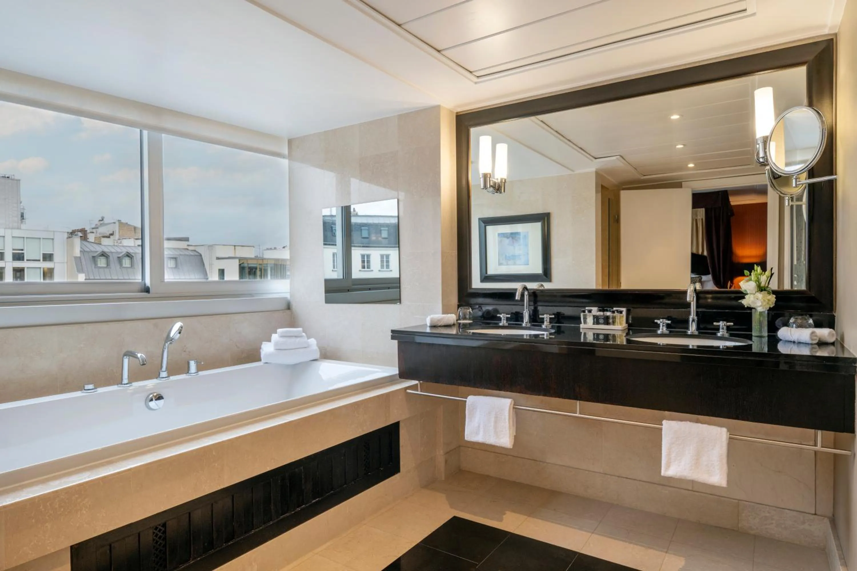 Bathroom in Warwick Champs-Elysées Paris