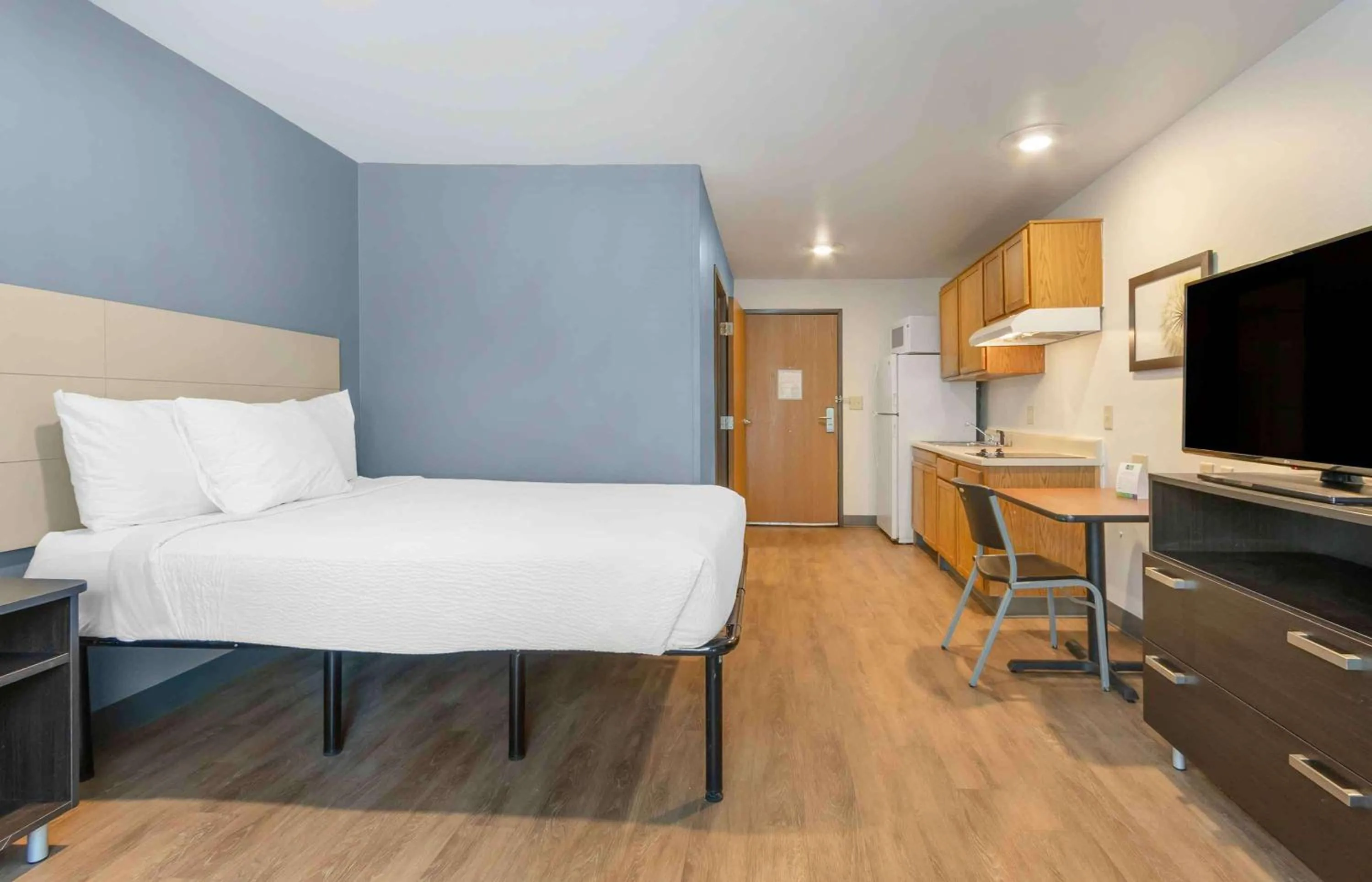 Bedroom, Bed in Extended Stay America Select Suites - Charleston - North Charleston - I-526