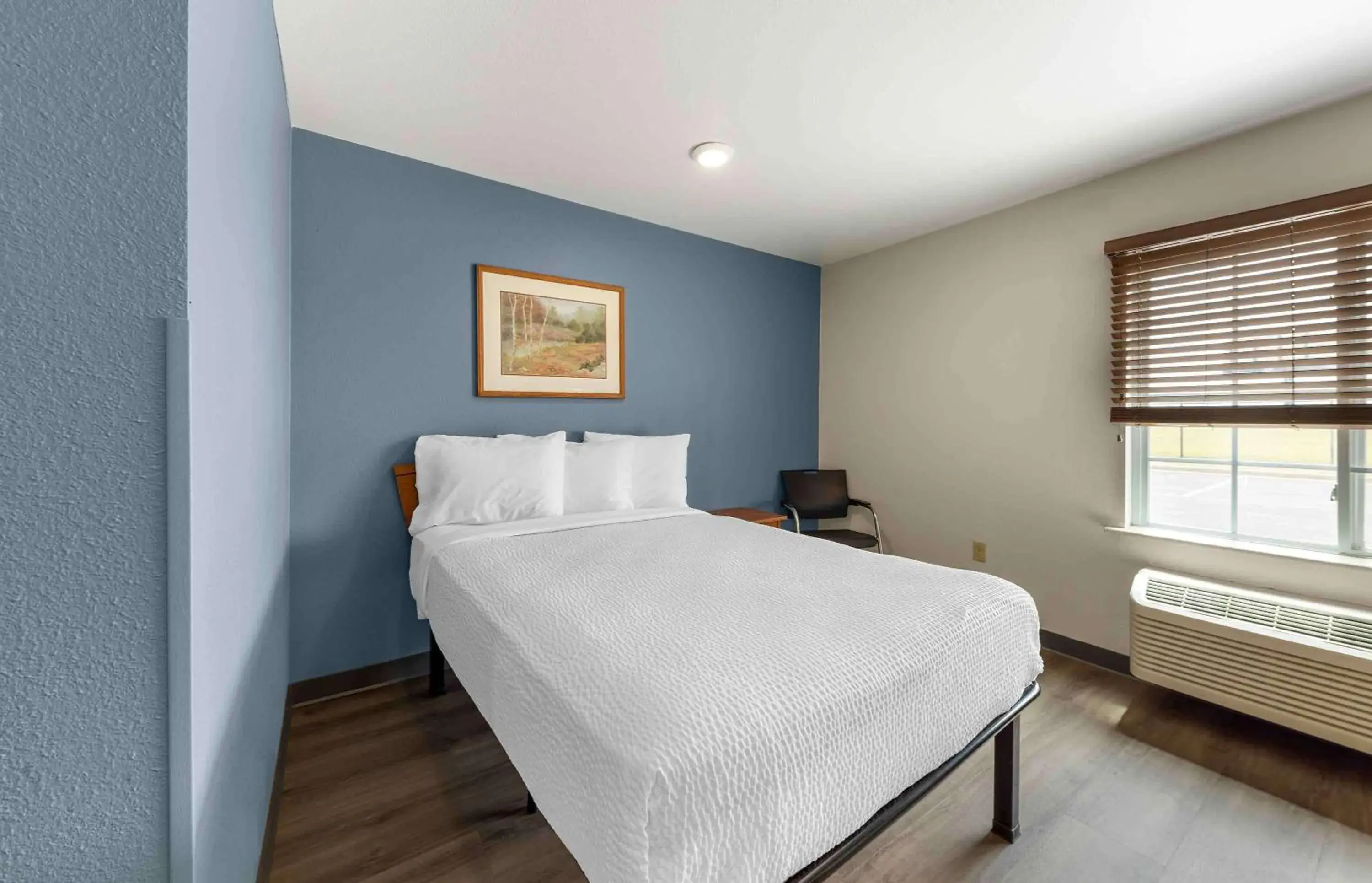 Bedroom, Bed in Extended Stay America Select Suites - Oklahoma City - Norman