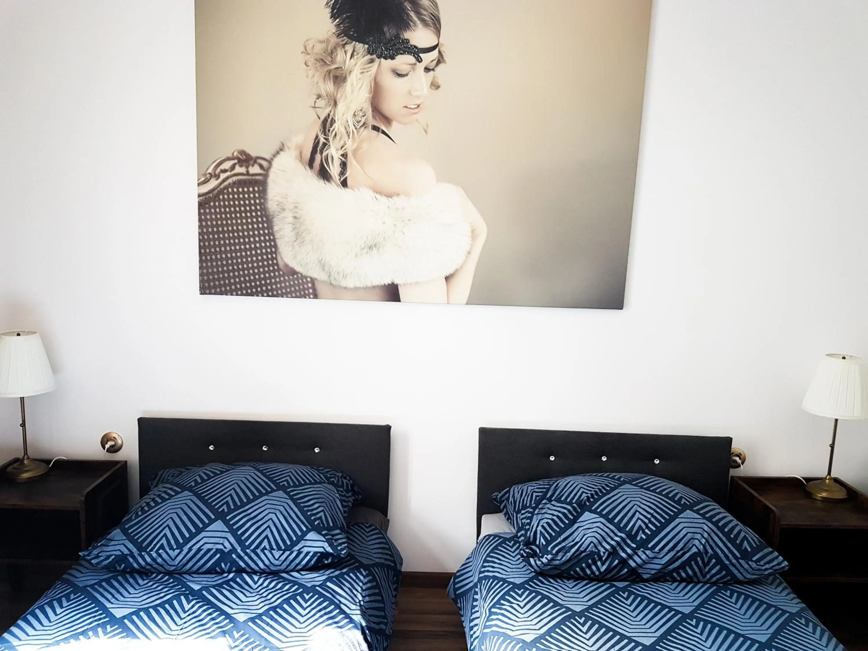 Toilet, Bed in Topolove Rooms & Apartments