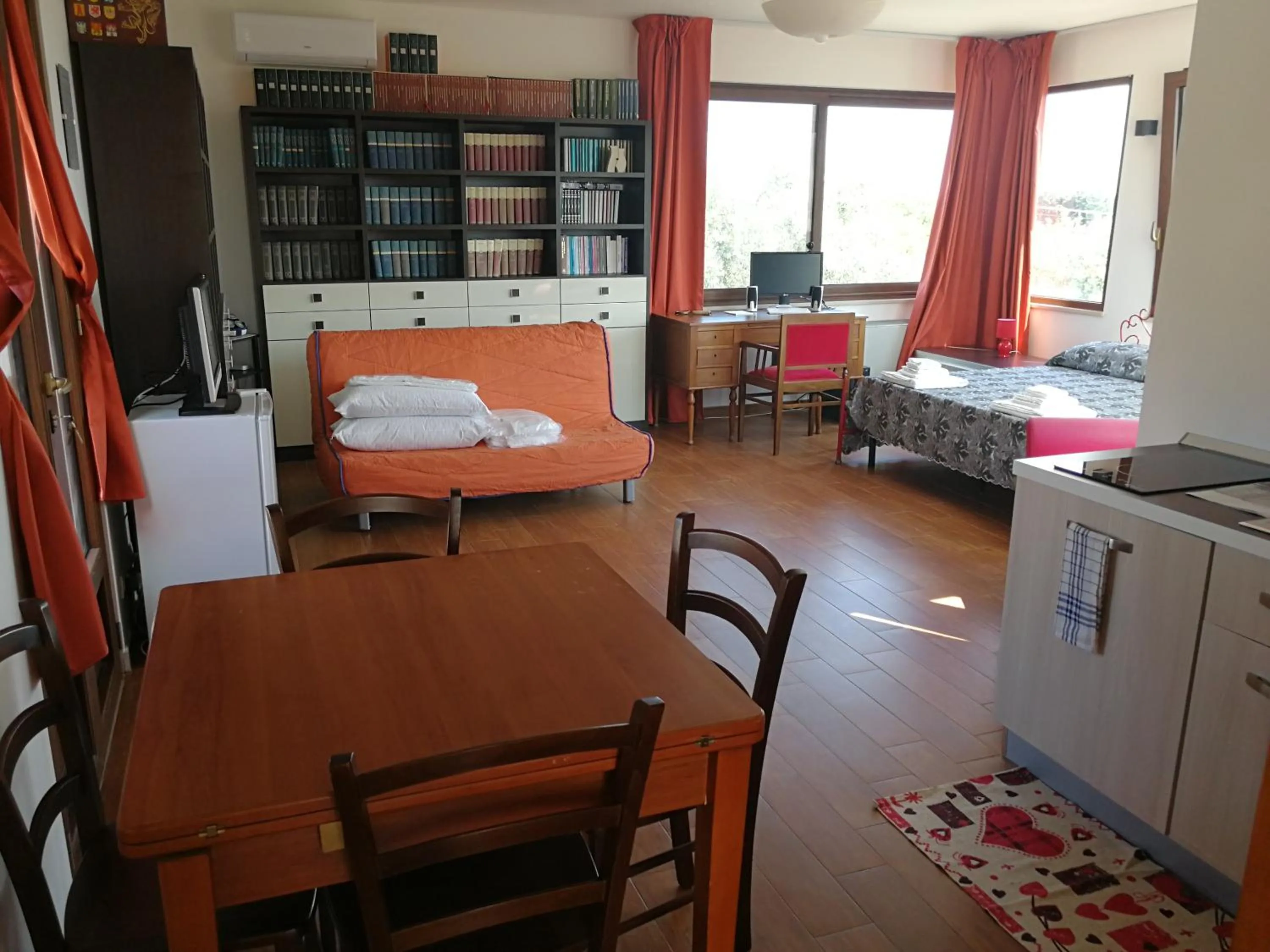 Photo of the whole room in Il Giardino degli Ulivi