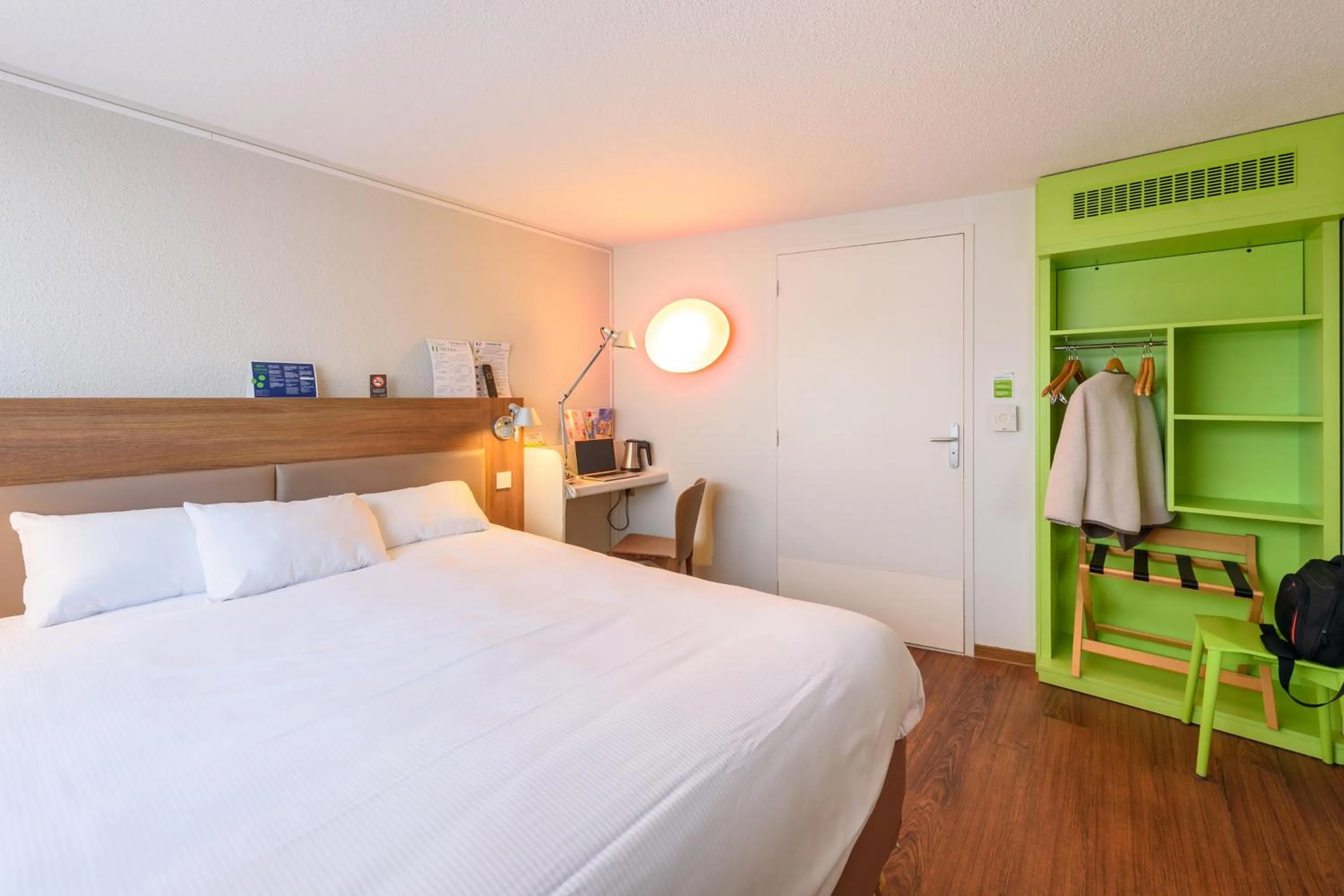 Bed in Campanile Albi Centre