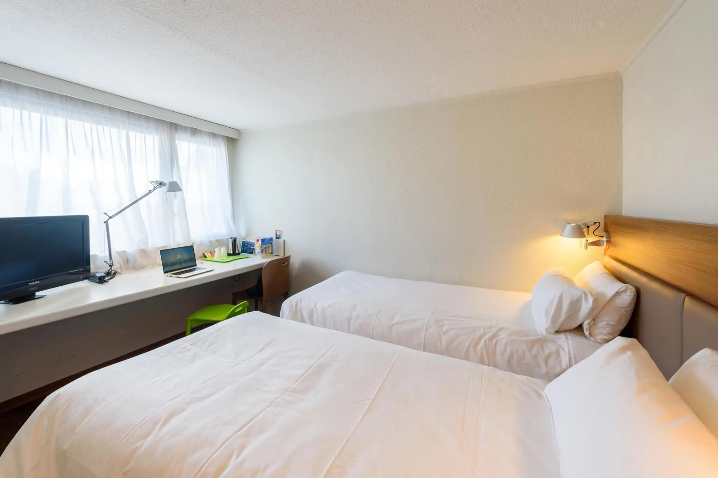 TV and multimedia, Bed in Campanile Albi Centre TV and multimedia, Bed in Campanile Albi Centre