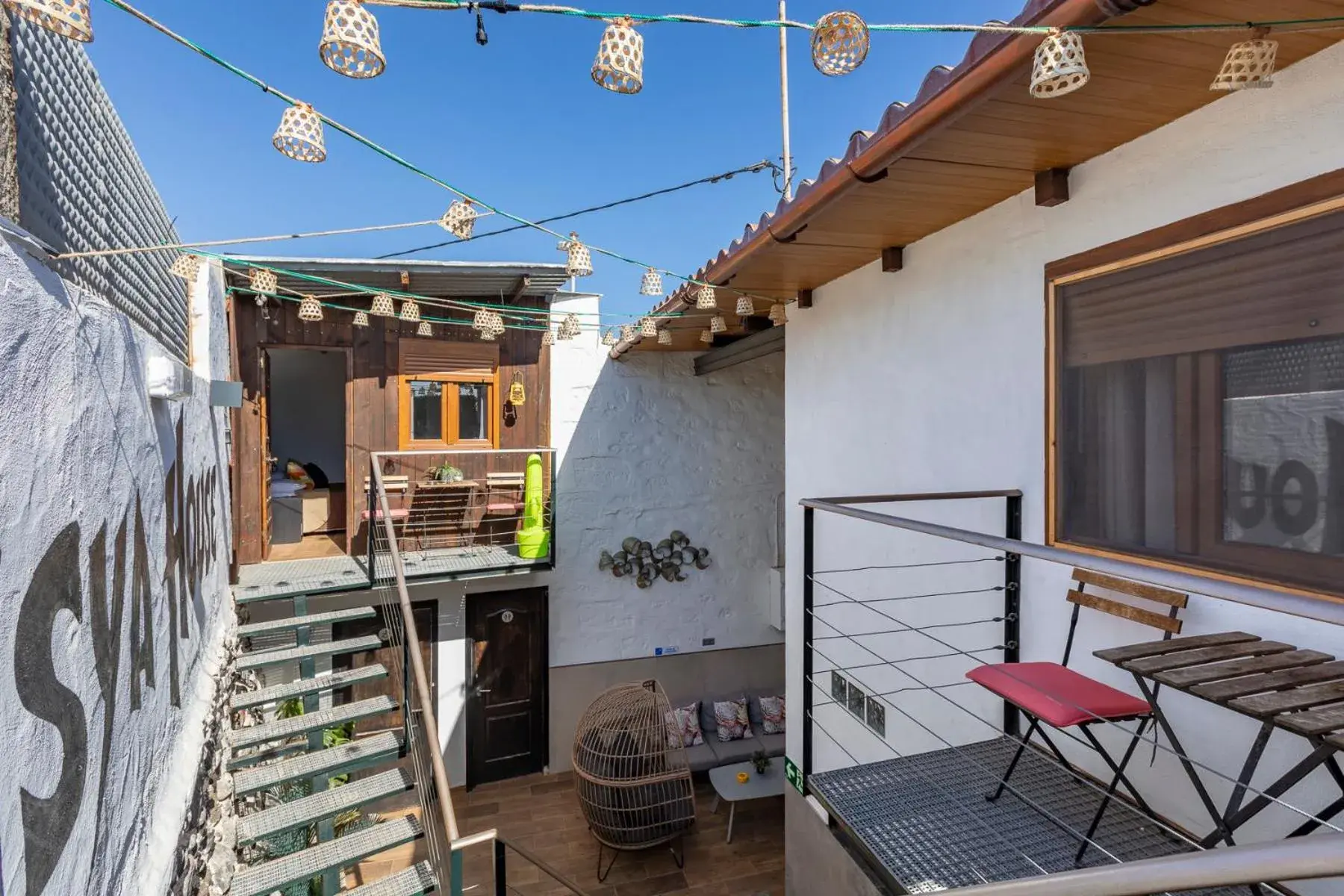 VALTISYA POOL AND AIRPORT VALTISYA POOL AND AIRPORT