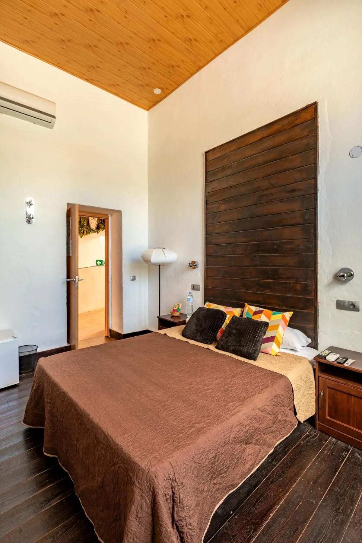 Bed in VALTISYA POOL AND AIRPORT