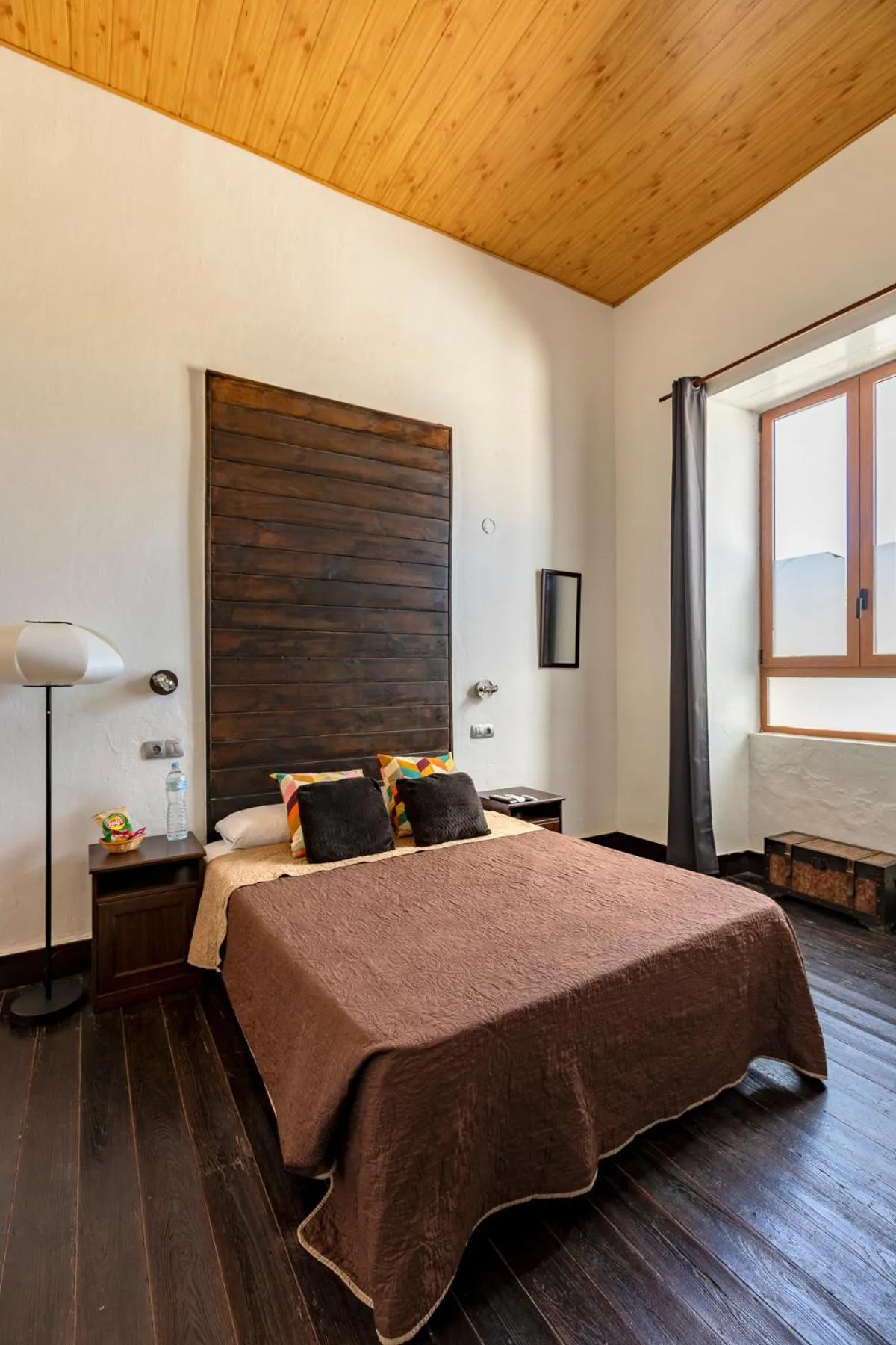 Bed in VALTISYA POOL AND AIRPORT