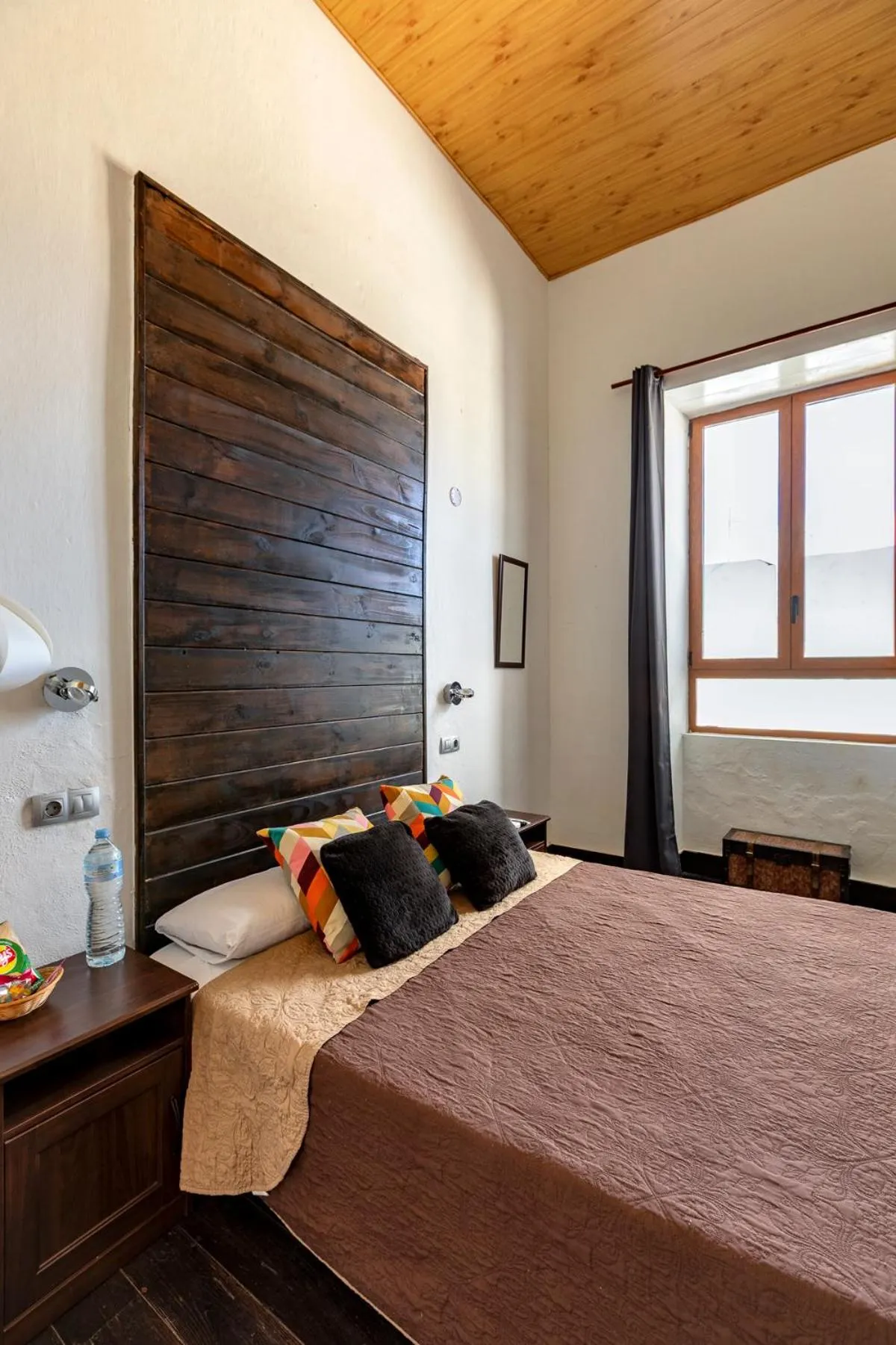 Bed in VALTISYA POOL AND AIRPORT