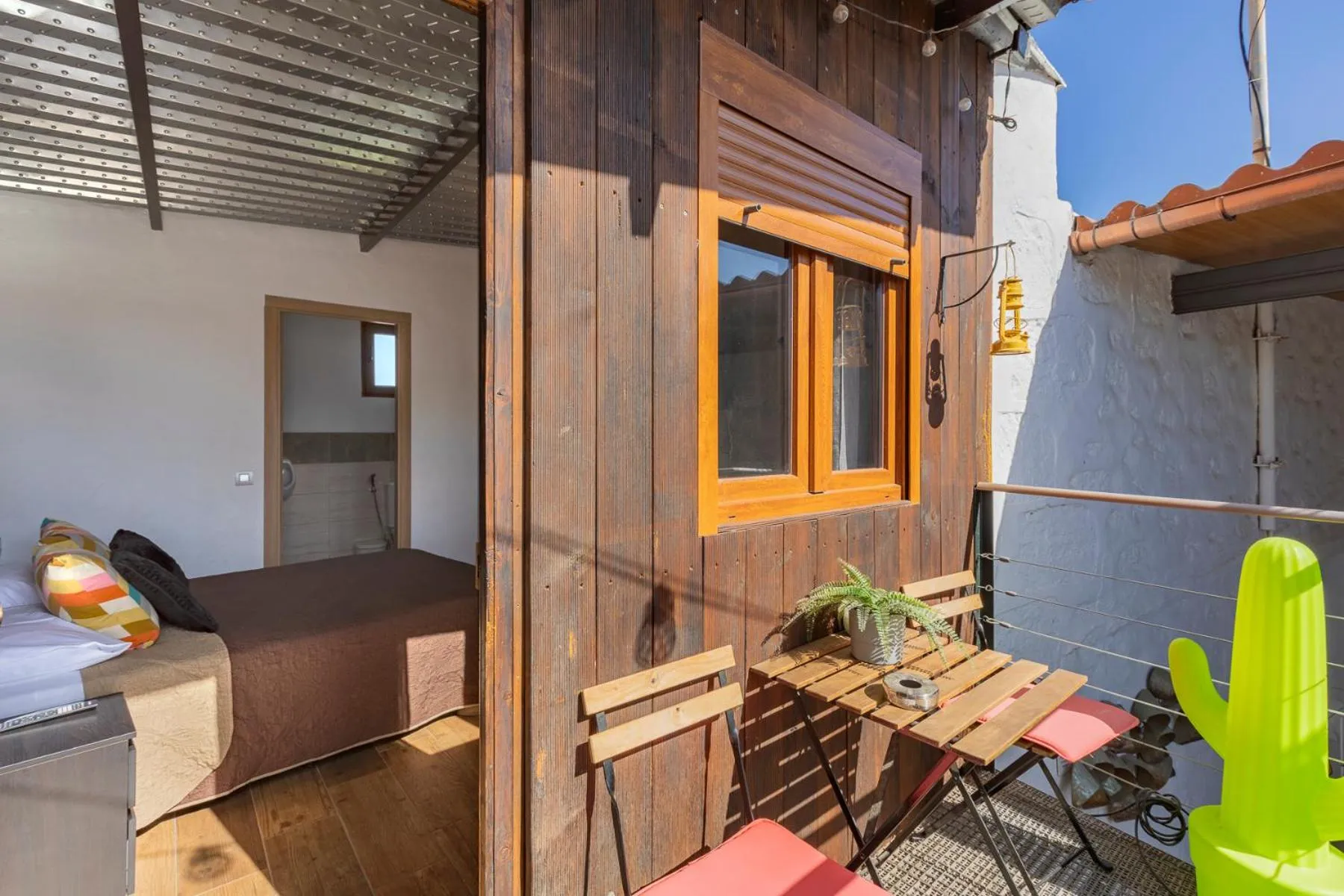 VALTISYA POOL AND AIRPORT