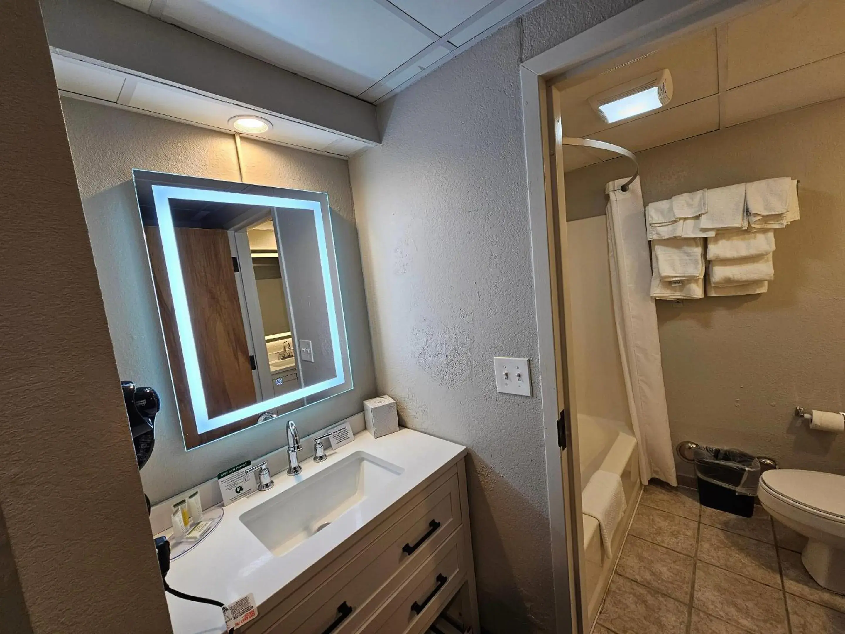 Bedroom in Germaine Inn South Portland Bedroom in Germaine Inn South Portland