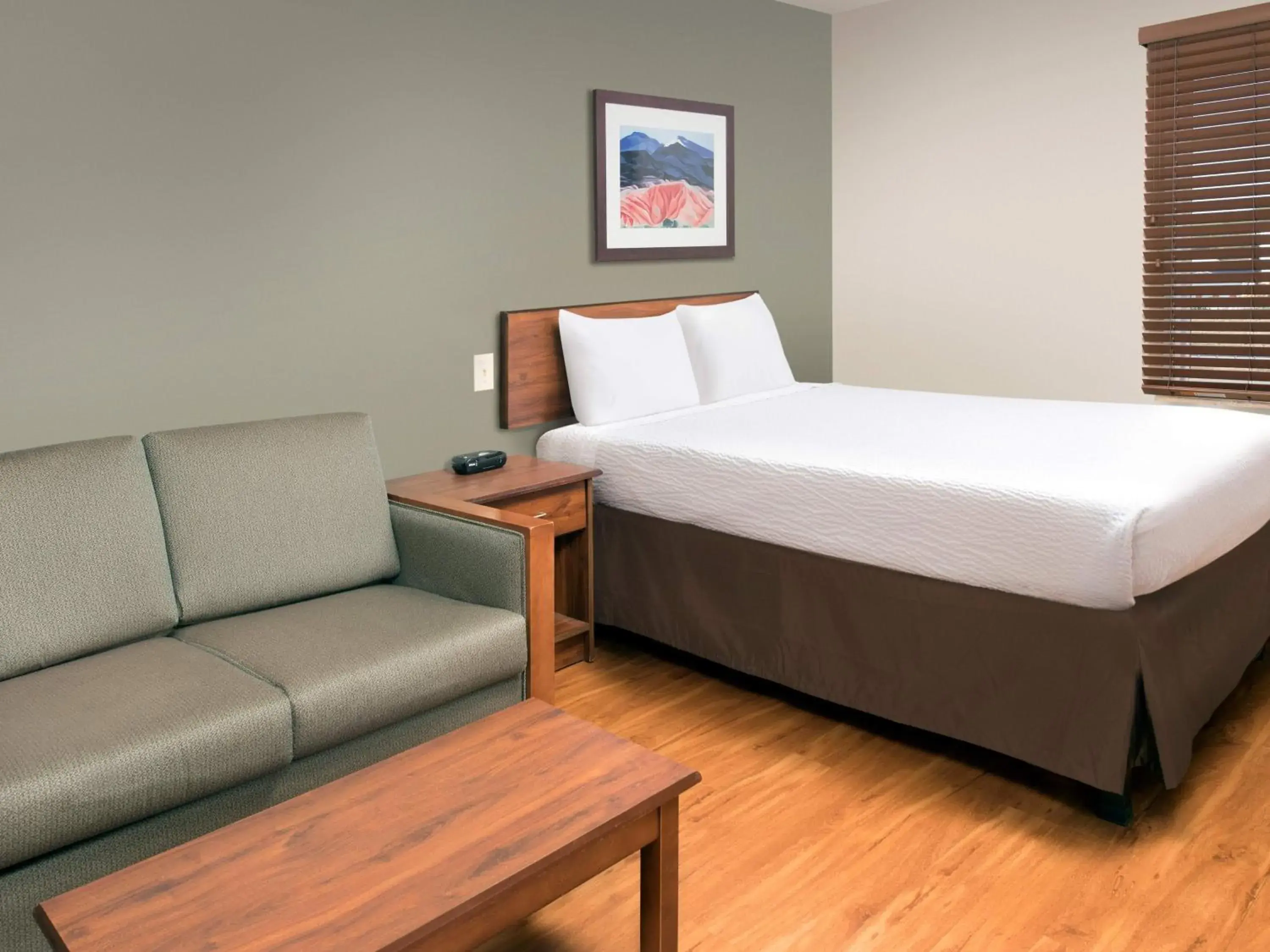 Bed in Extended Stay America Select Suites - Phoenix - North Bed in Extended Stay America Select Suites - Phoenix - North