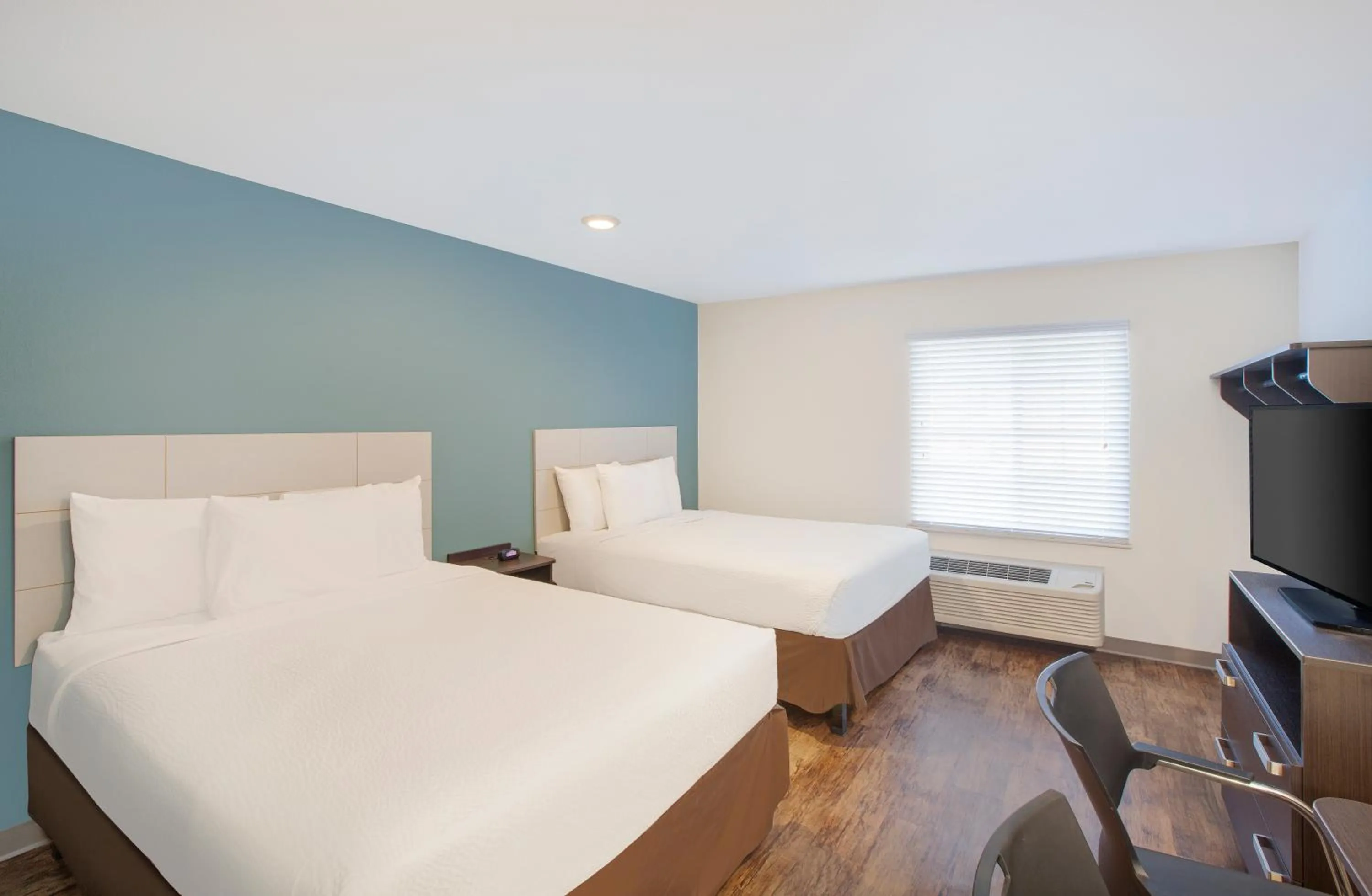 Bed in Extended Stay America Select Suites - Phoenix - North