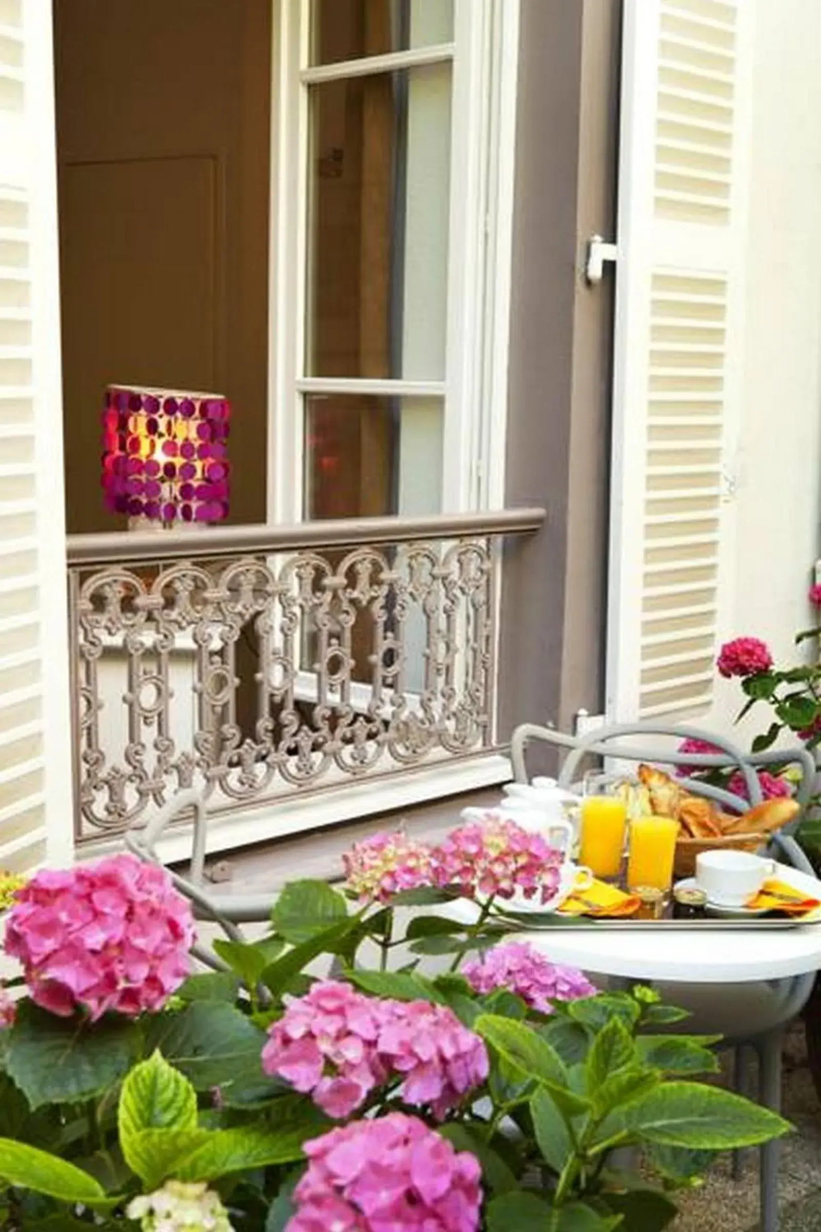 Facade/entrance in Le Hameau de Passy Facade/entrance in Le Hameau de Passy