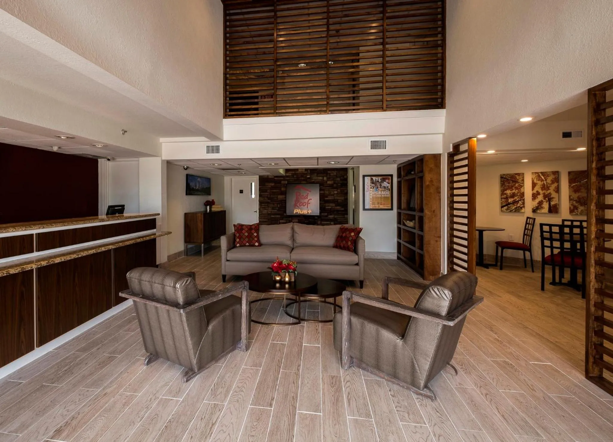 Lobby or reception in Red Roof Inn PLUS+ Houston - Energy Corridor