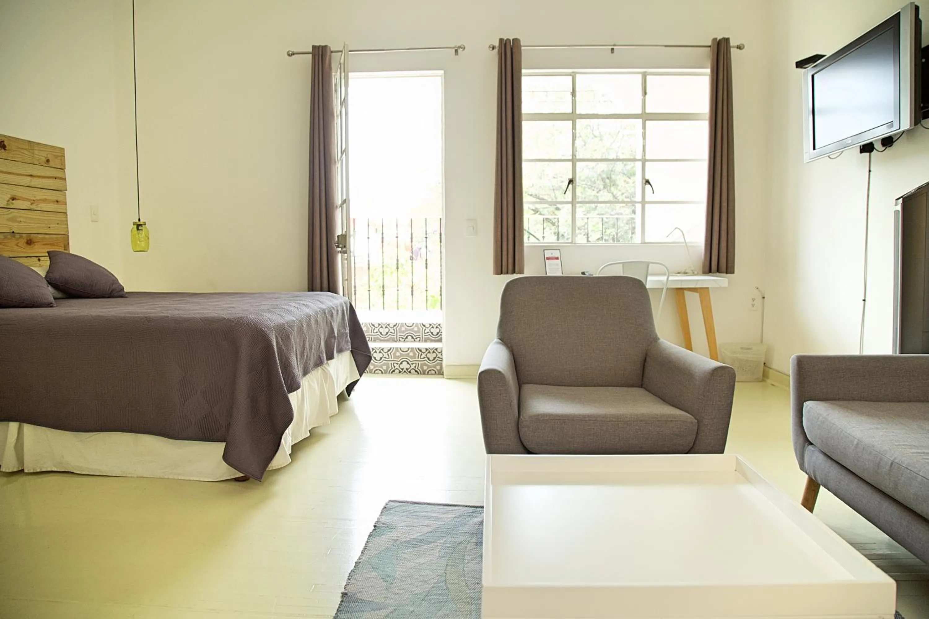 Studio with Balcony in Condesa Haus Rentals