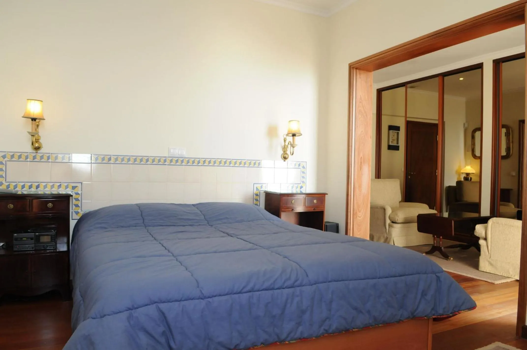 Bedroom, Bed in An uninterrupted 180 overlooking the Atlantic Ocean