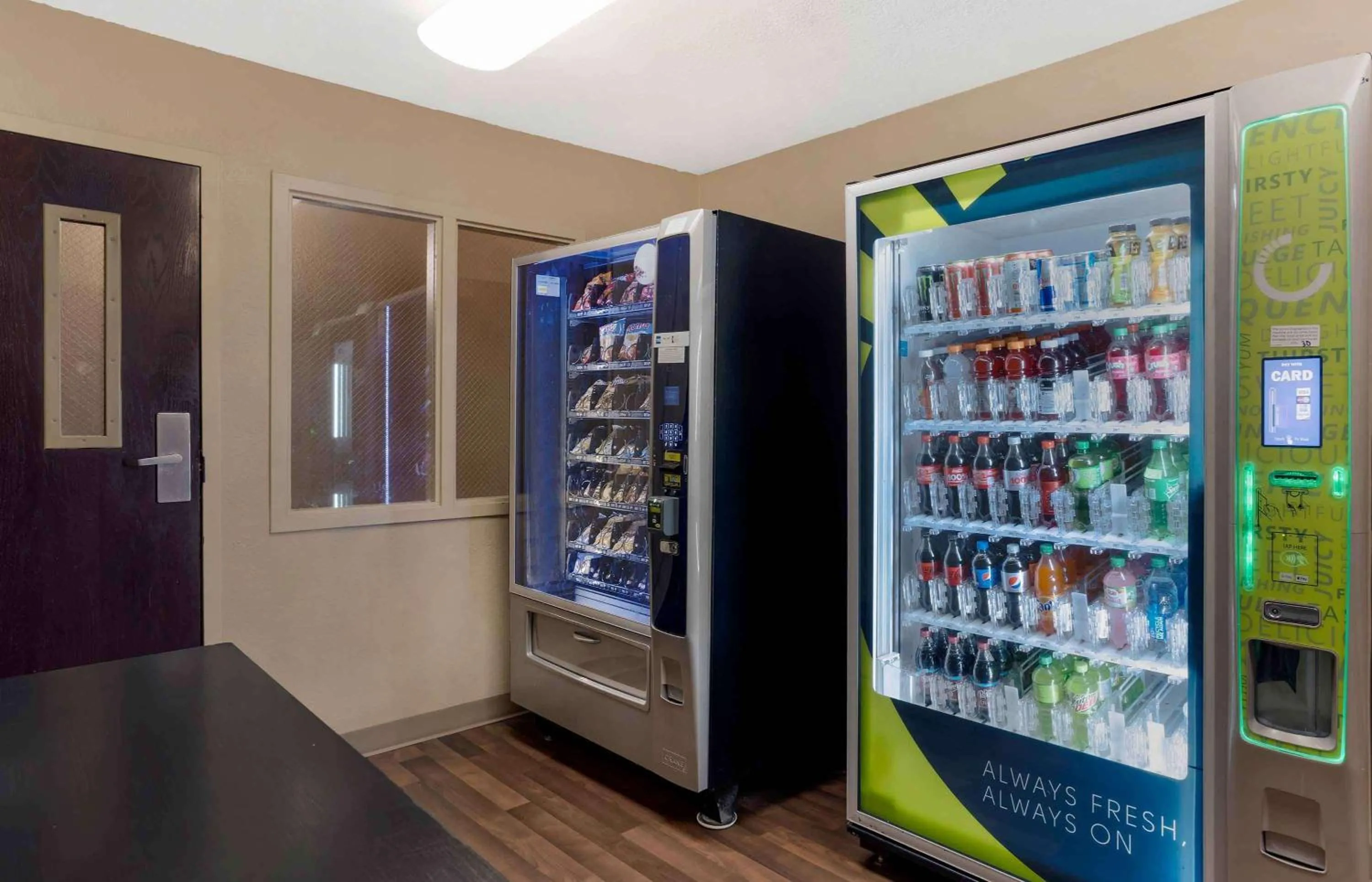 Property building in Extended Stay America Suites - Houston - Med Ctr - Greenway Plaza