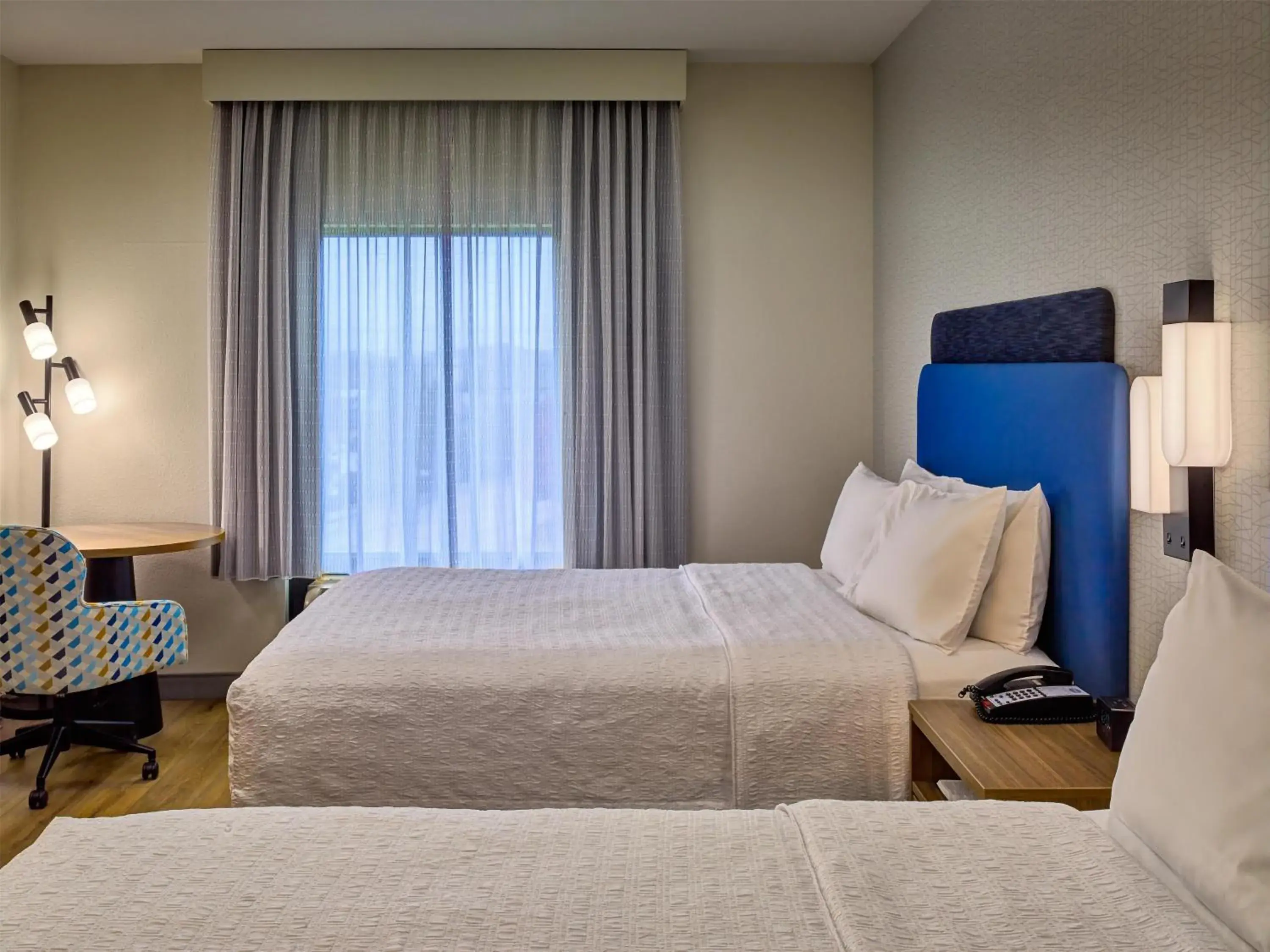 Queen Room with Two Queen Beds - Mobility and Hearing Access/Non-Smoking in Hampton Inn Pigeon Forge Queen Room with Two Queen Beds - Mobility and Hearing Access/Non-Smoking in Hampton Inn Pigeon Forge