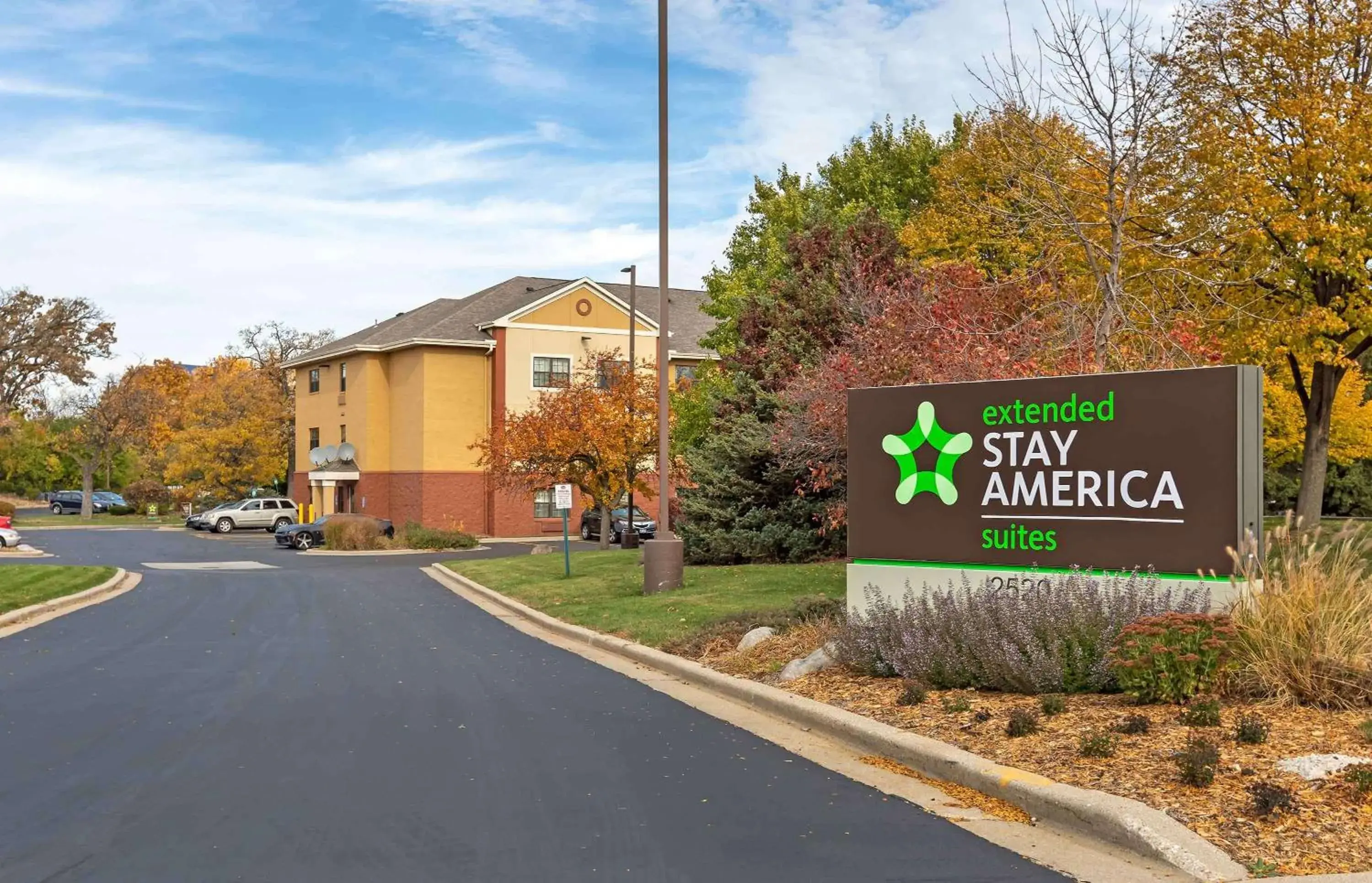 Extended Stay America Select Suites - Milwaukee - Waukesha Extended Stay America Select Suites - Milwaukee - Waukesha