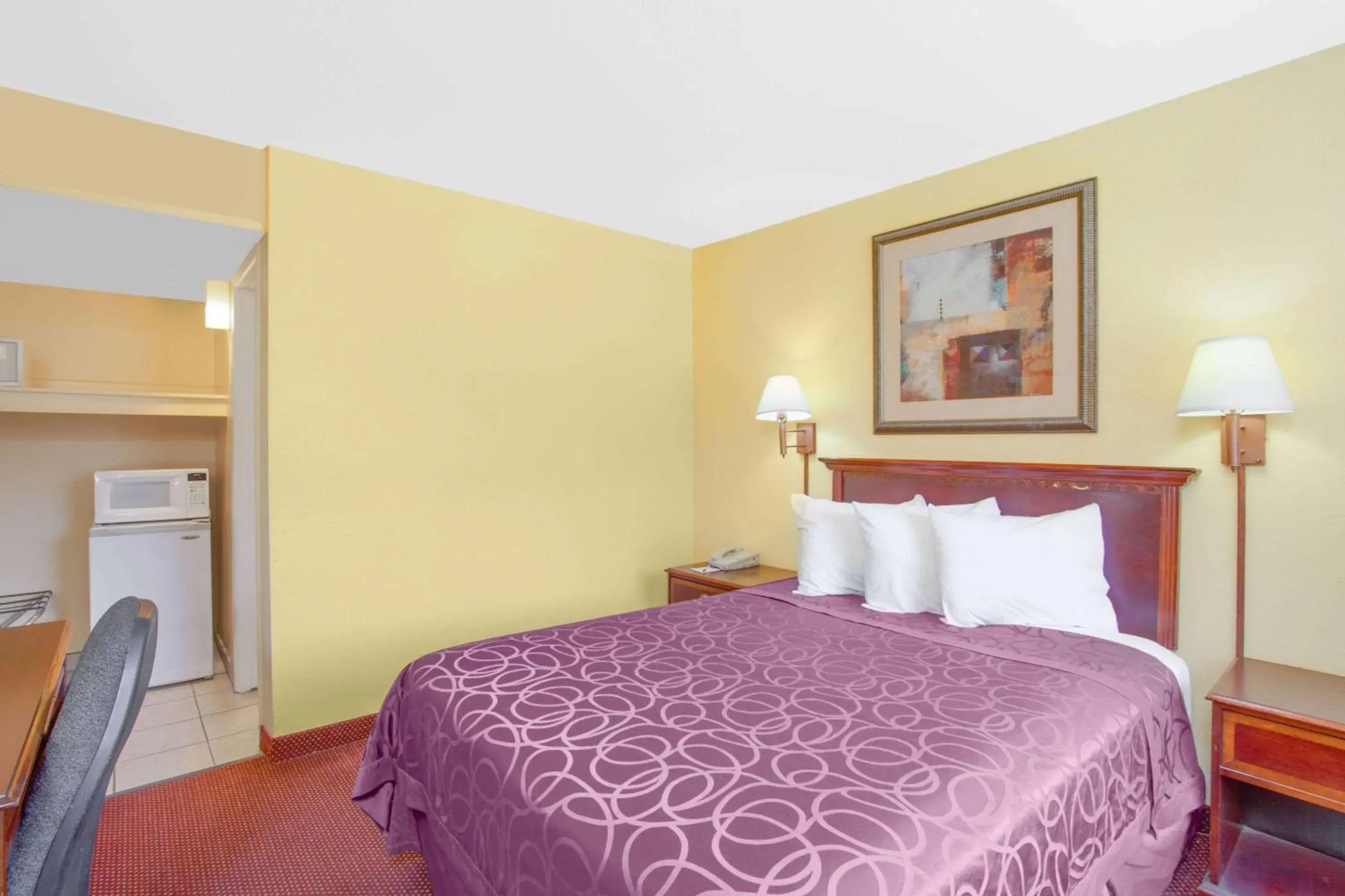 Bedroom, Bed in Baymont by Wyndham Coalinga Bedroom, Bed in Baymont by Wyndham Coalinga