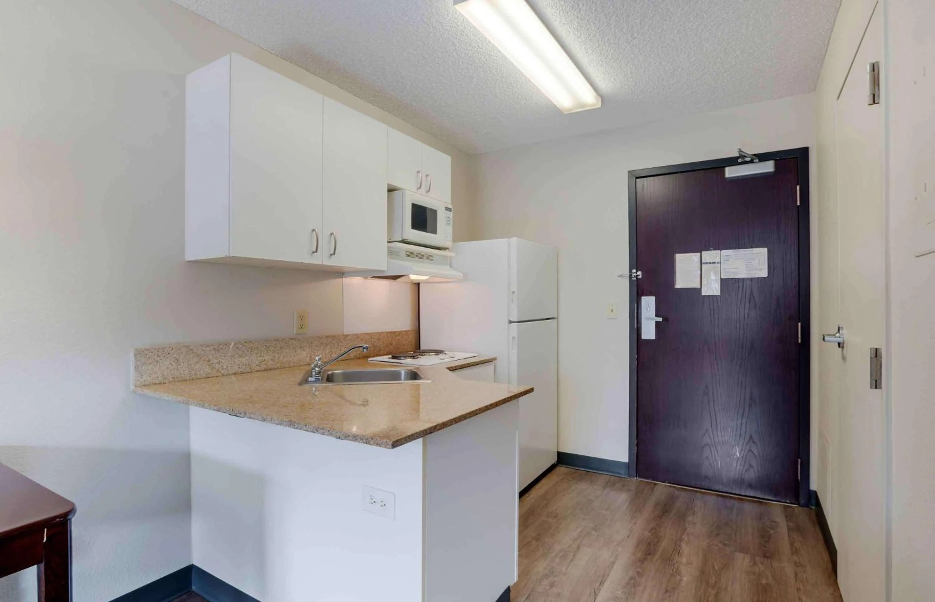 Kitchen or kitchenette in Extended Stay America Suites - Los Angeles - Torrance Blvd