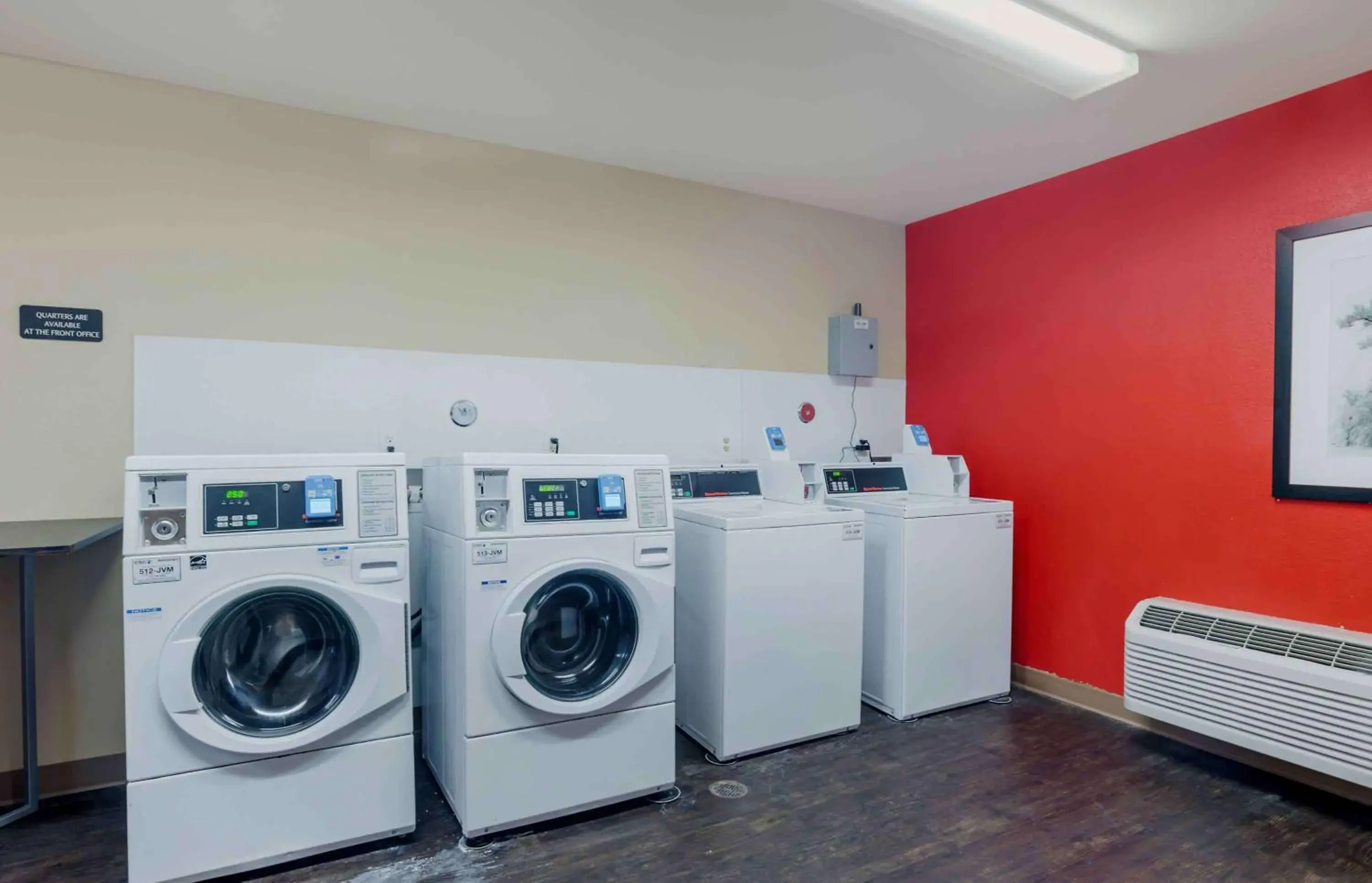 Property building in Extended Stay America Suites - Los Angeles - Torrance Blvd Property building in Extended Stay America Suites - Los Angeles - Torrance Blvd