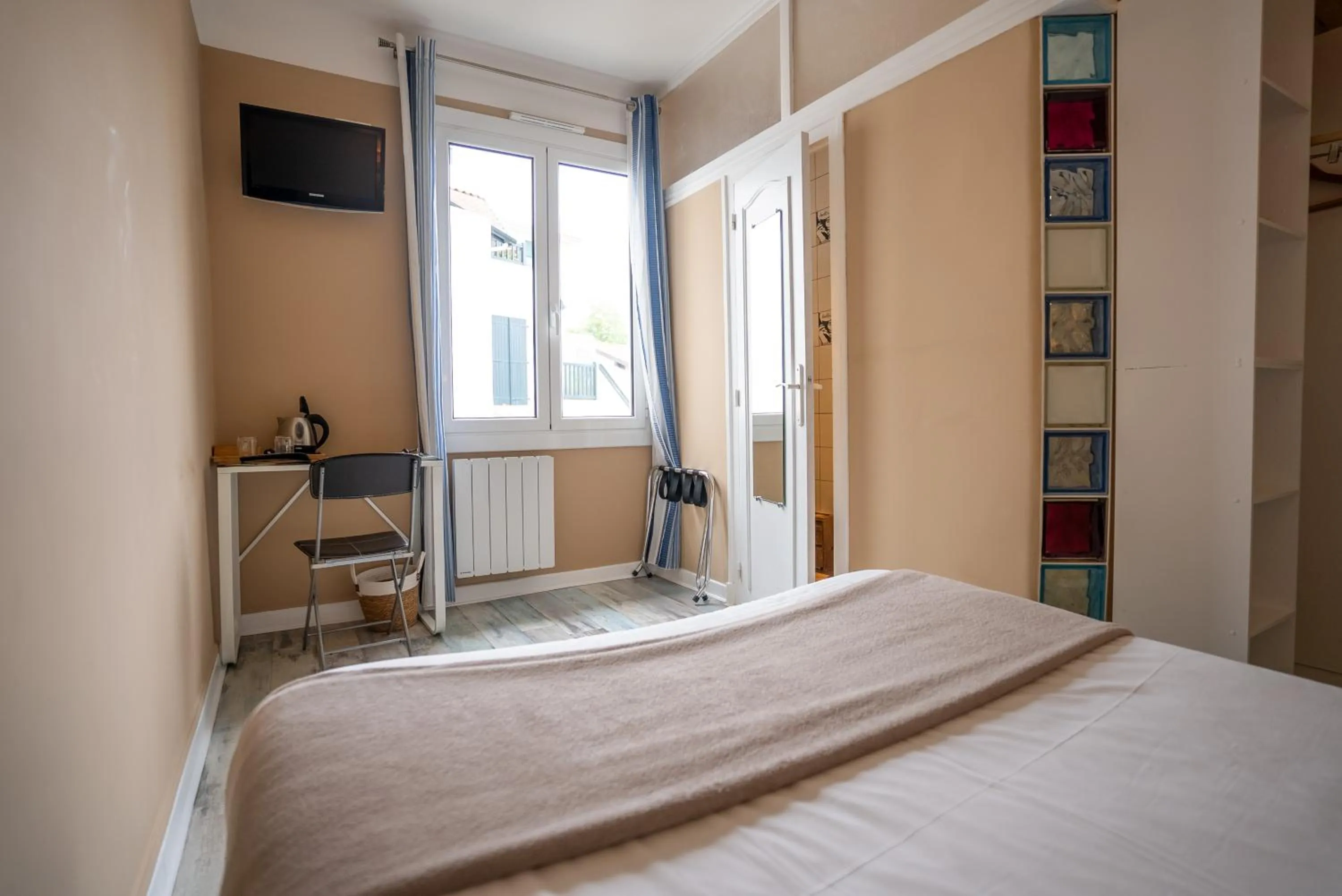 Bedroom, Bed in Mosaik hotel