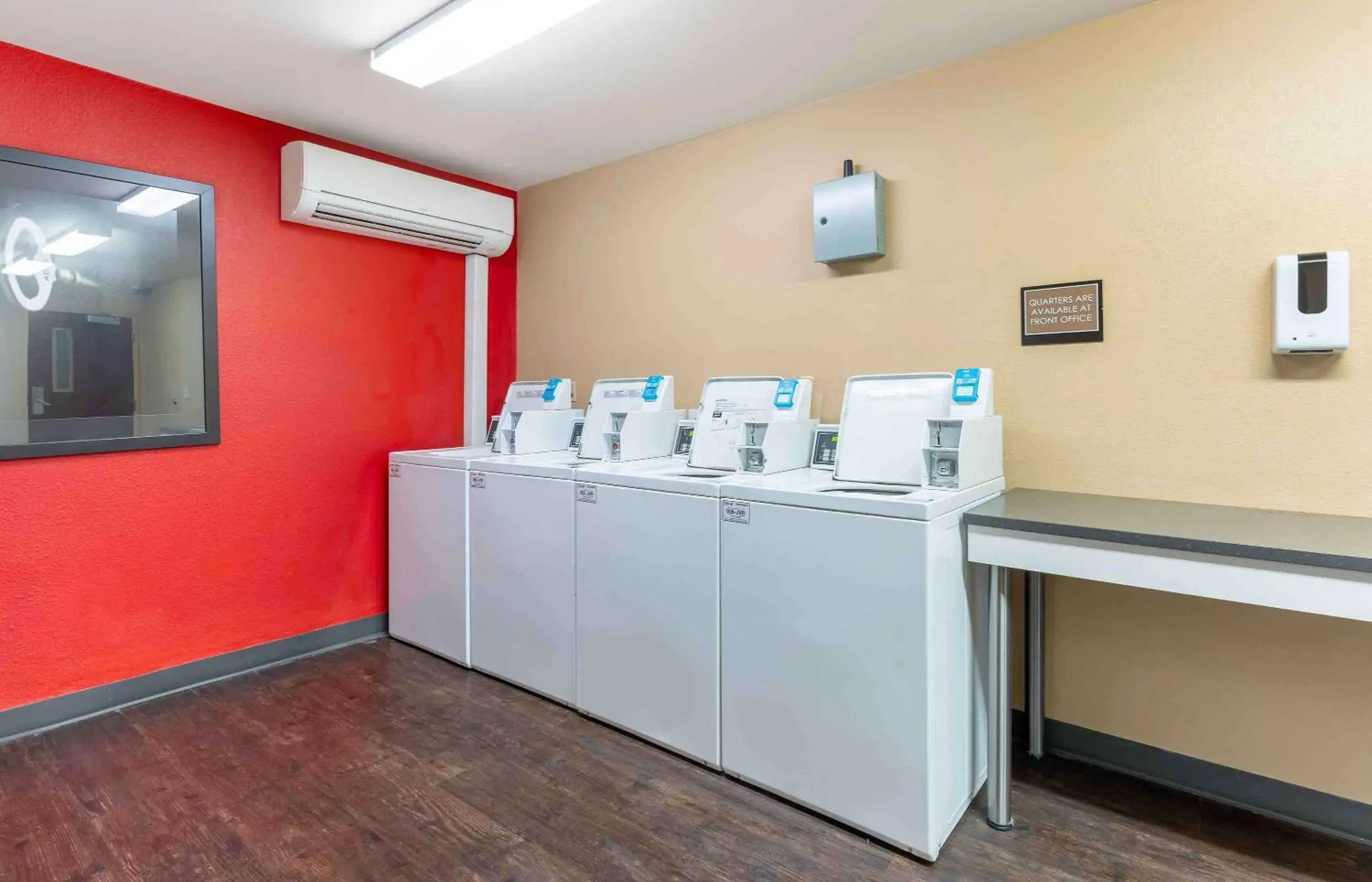 Property building in Extended Stay America Suites - Dublin - Hacienda Dr Property building in Extended Stay America Suites - Dublin - Hacienda Dr