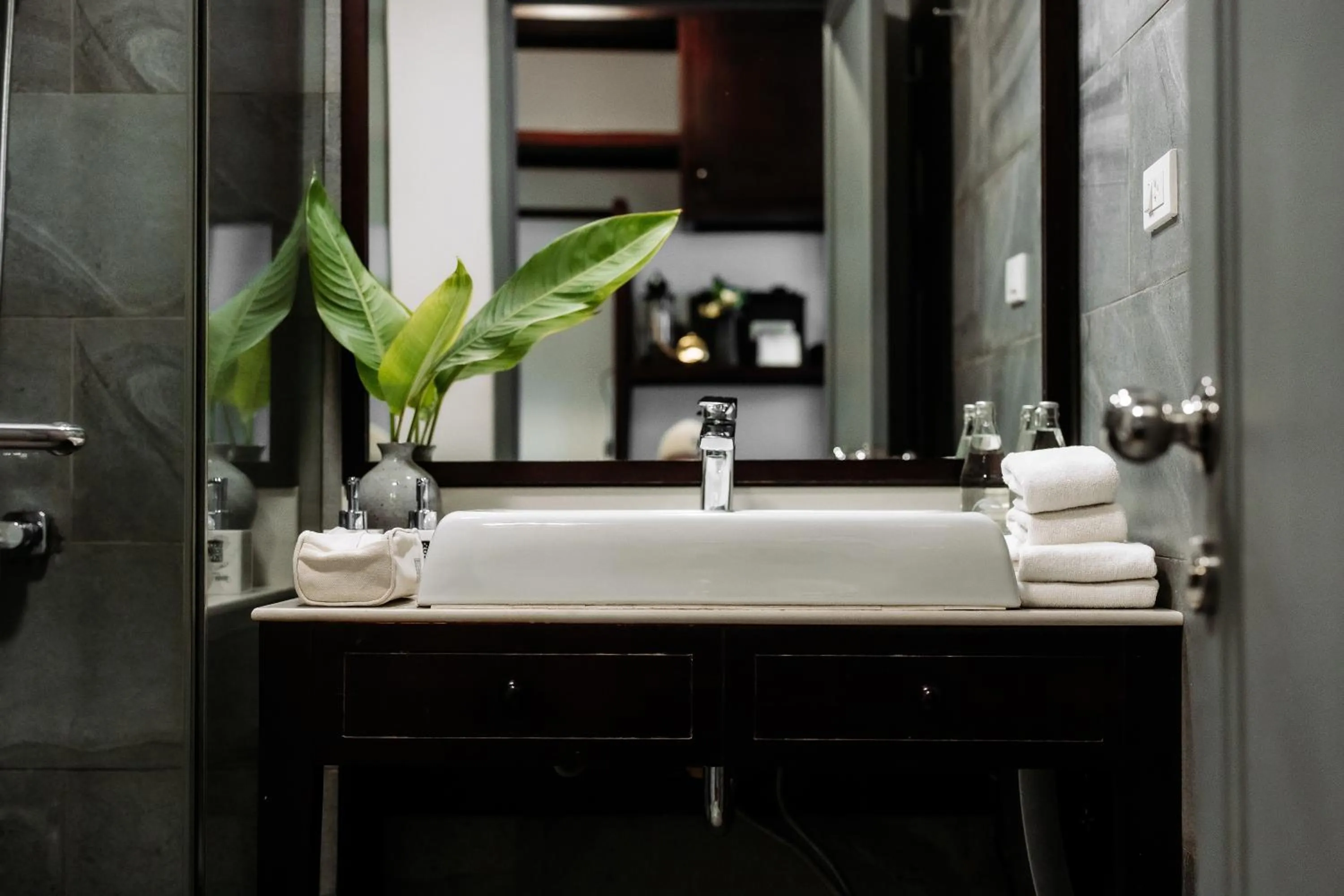 Bathroom in Souphattra Hotel Luang Prabang