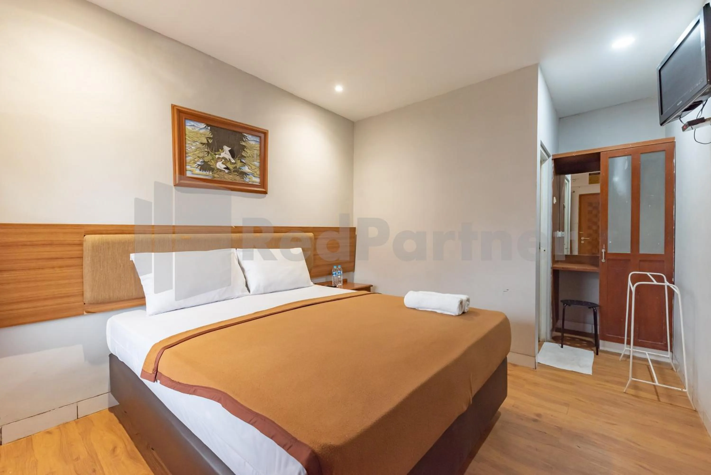 Bedroom, Bed in Yehezkiel Hotel Lembang Mitra RedDoorz