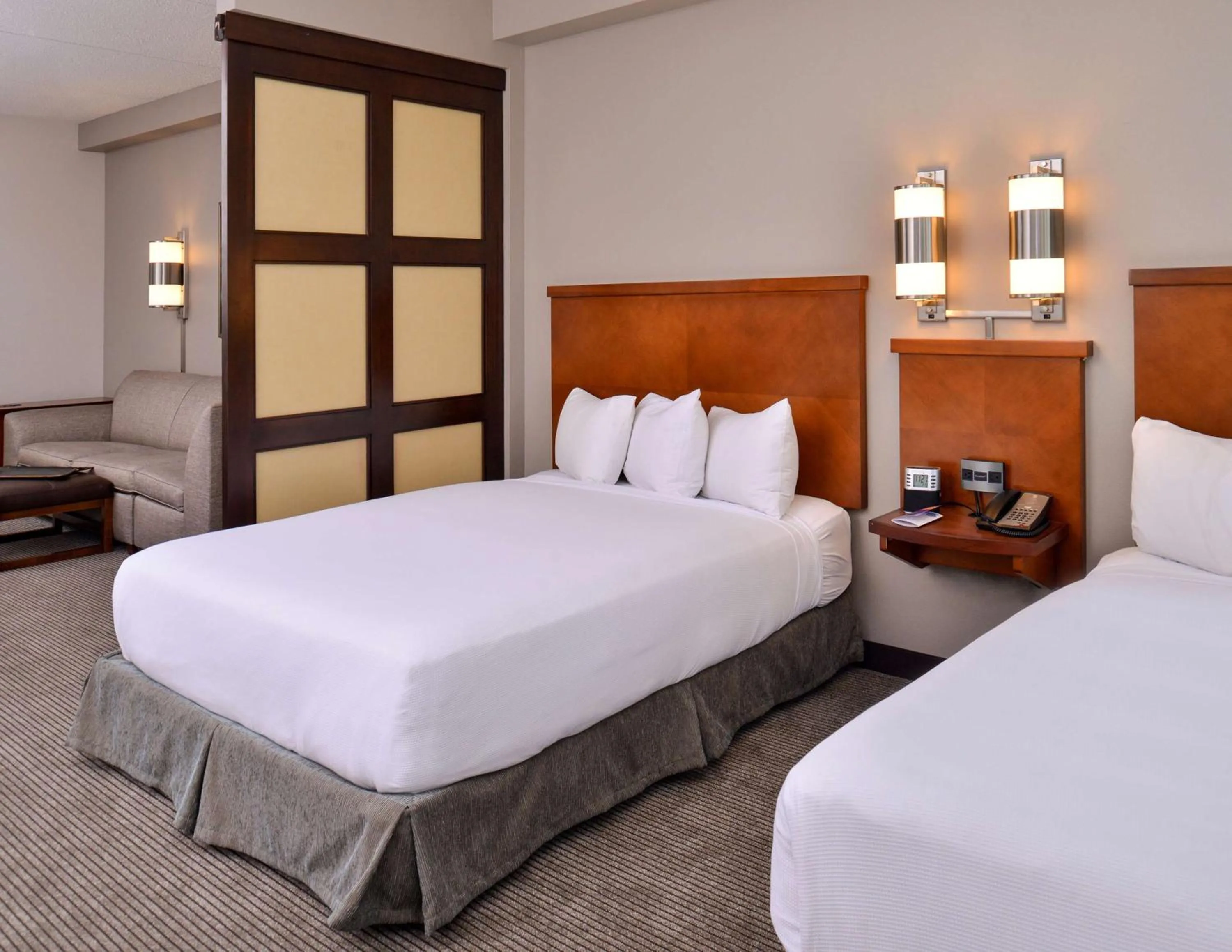 Bedroom, Bed in Hyatt Place Garden City