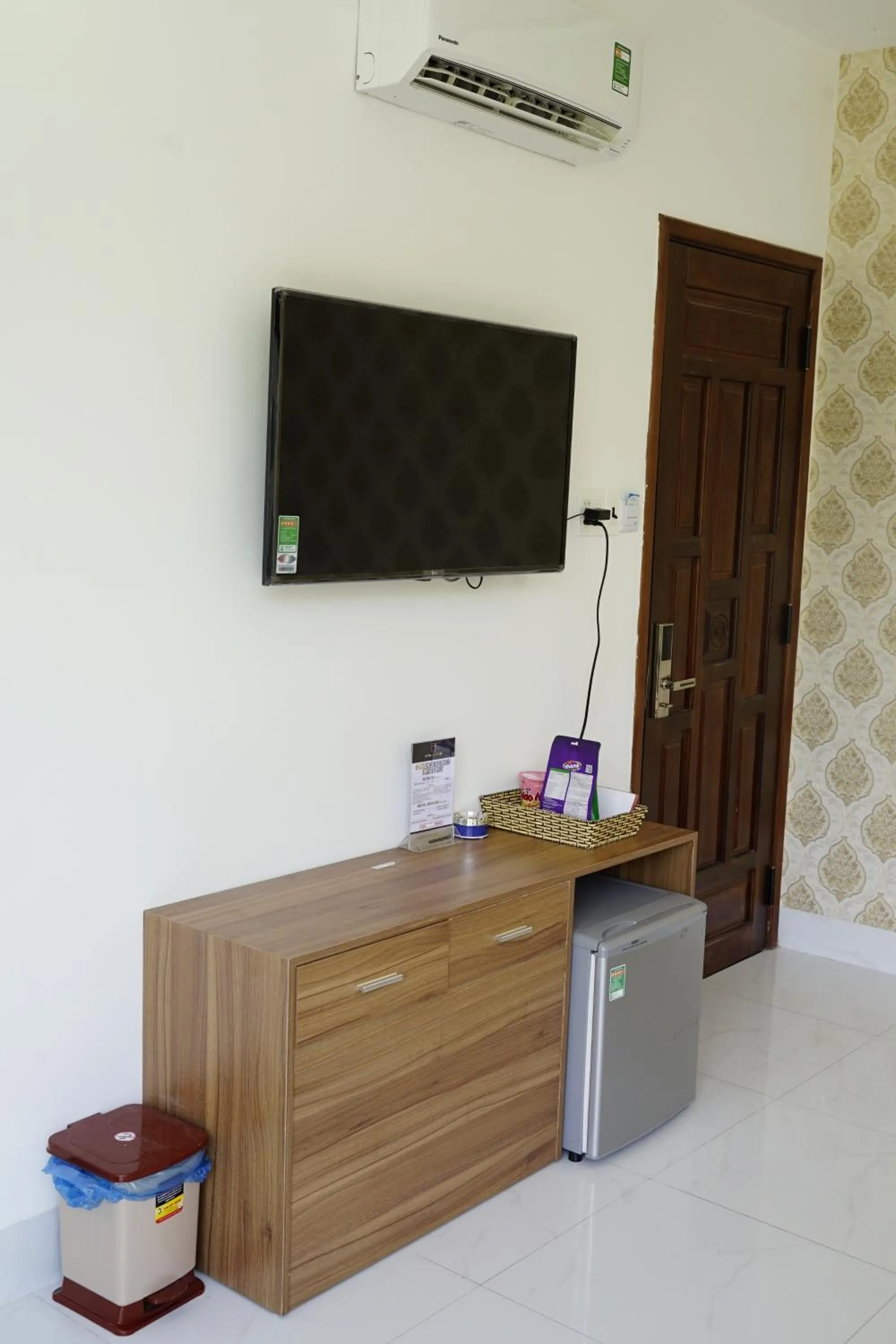 TV and multimedia in HongKong1 Hotel Quy Nhon