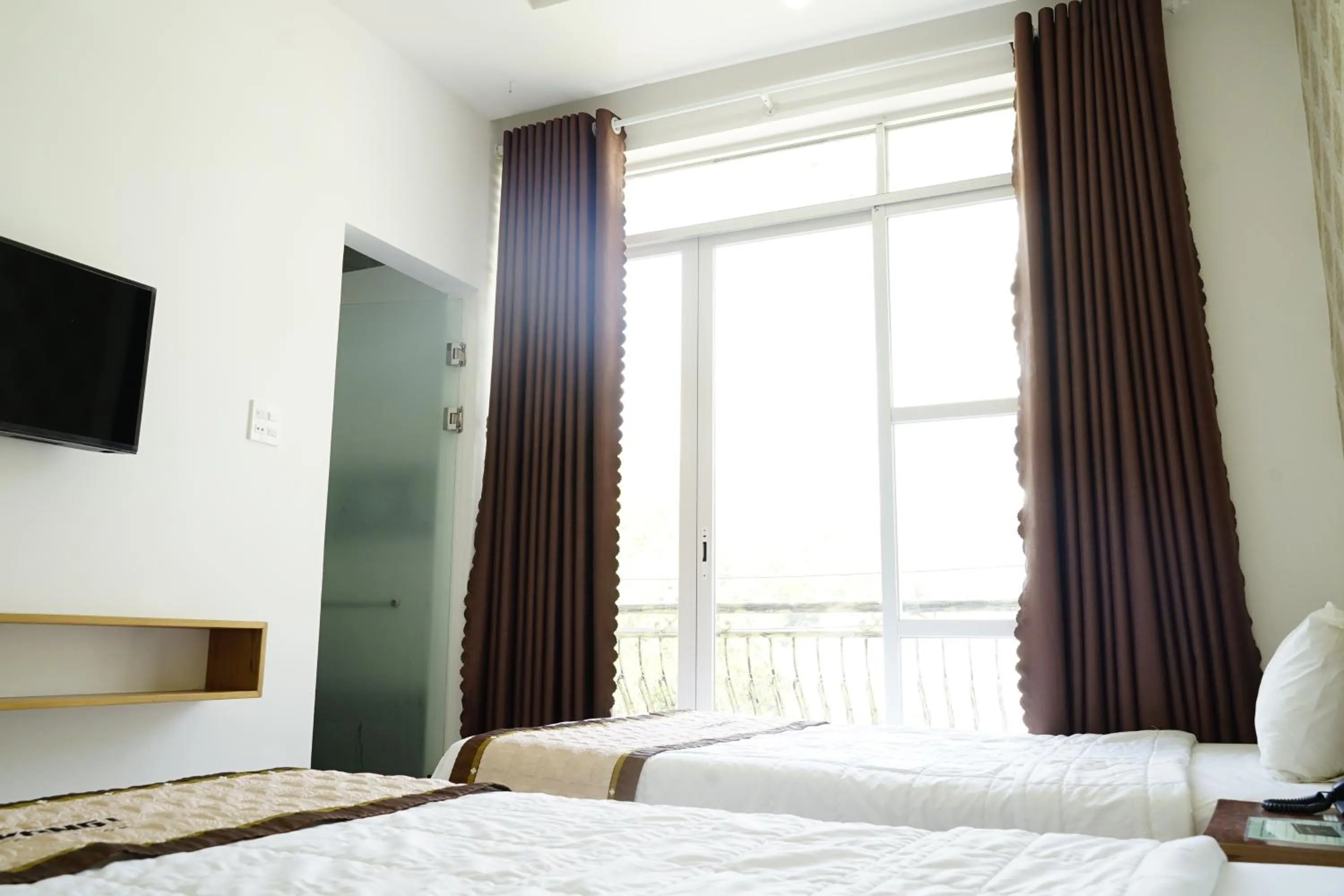 Photo of the whole room in HongKong1 Hotel Quy Nhon
