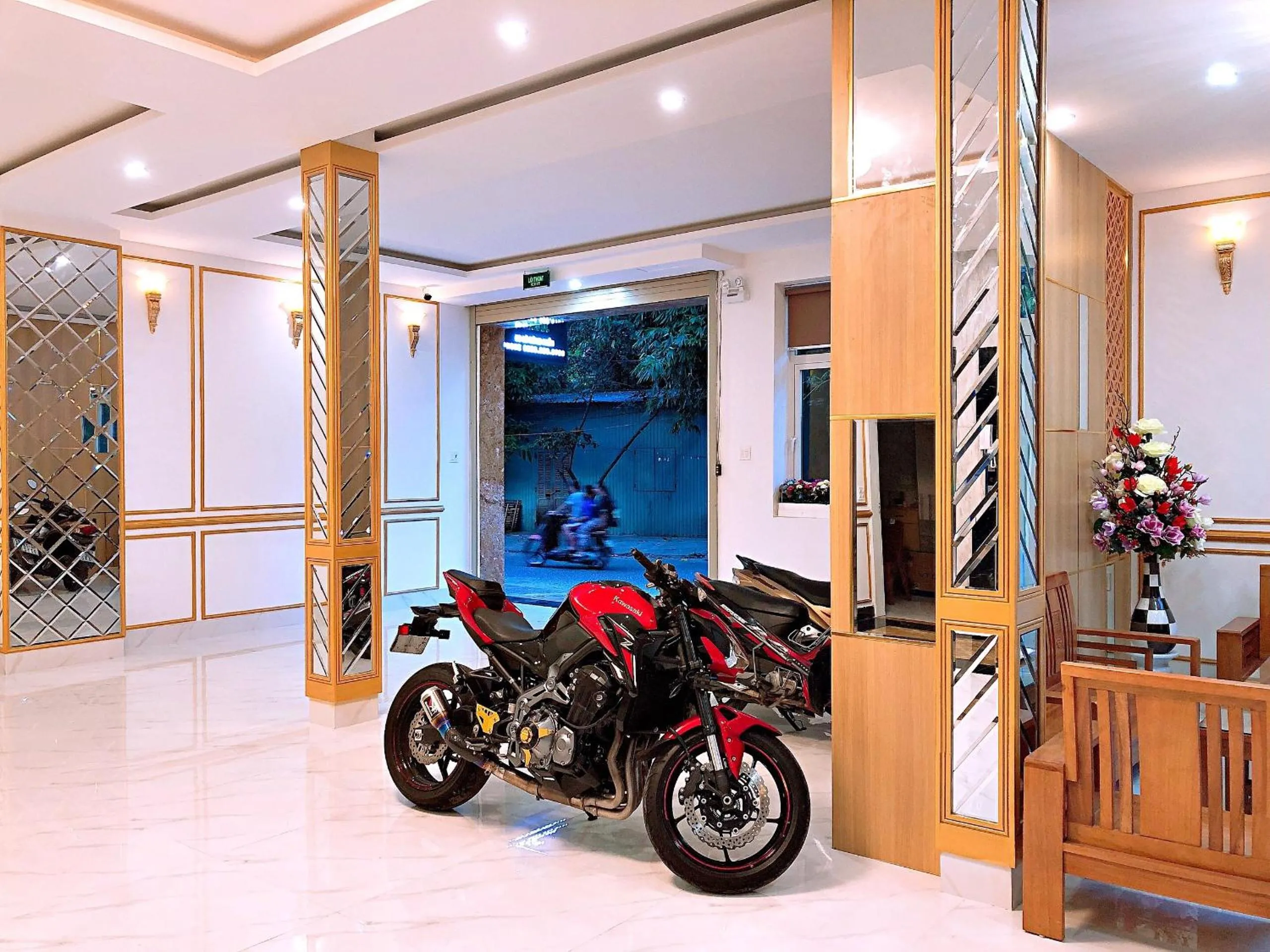 Parking in HongKong1 Hotel Quy Nhon