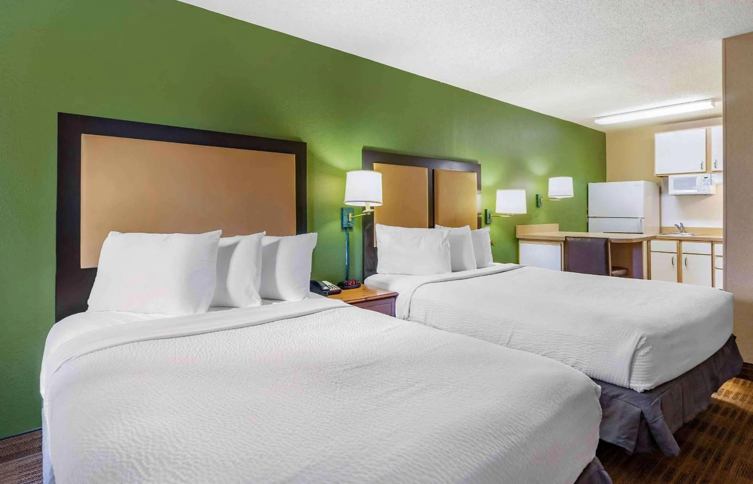 Bedroom, Bed in Extended Stay America Select Suites - Tampa - North Airport