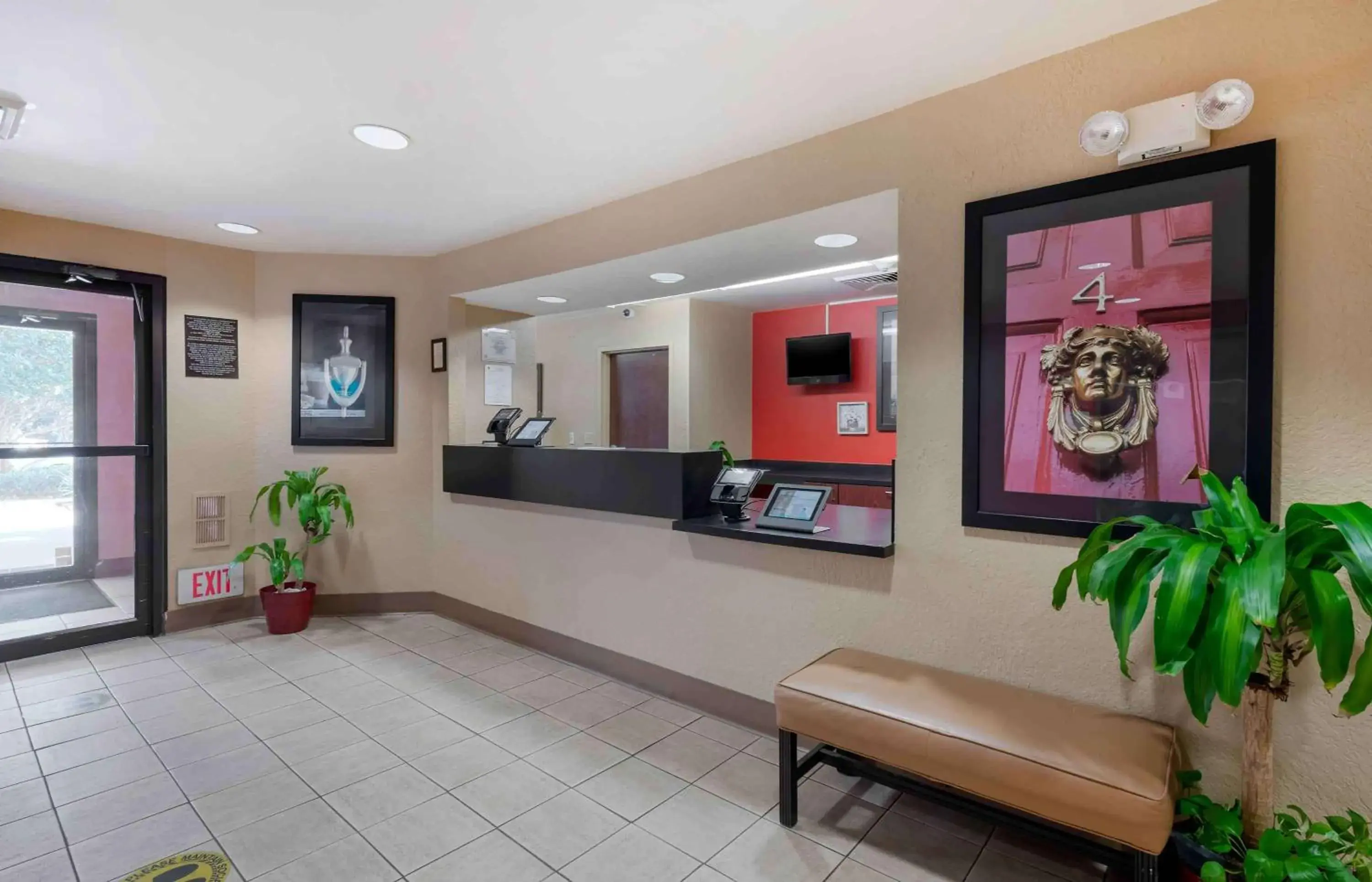 Lobby or reception in Extended Stay America Select Suites - Jacksonville - Lenoir Avenue East Lobby or reception in Extended Stay America Select Suites - Jacksonville - Lenoir Avenue East