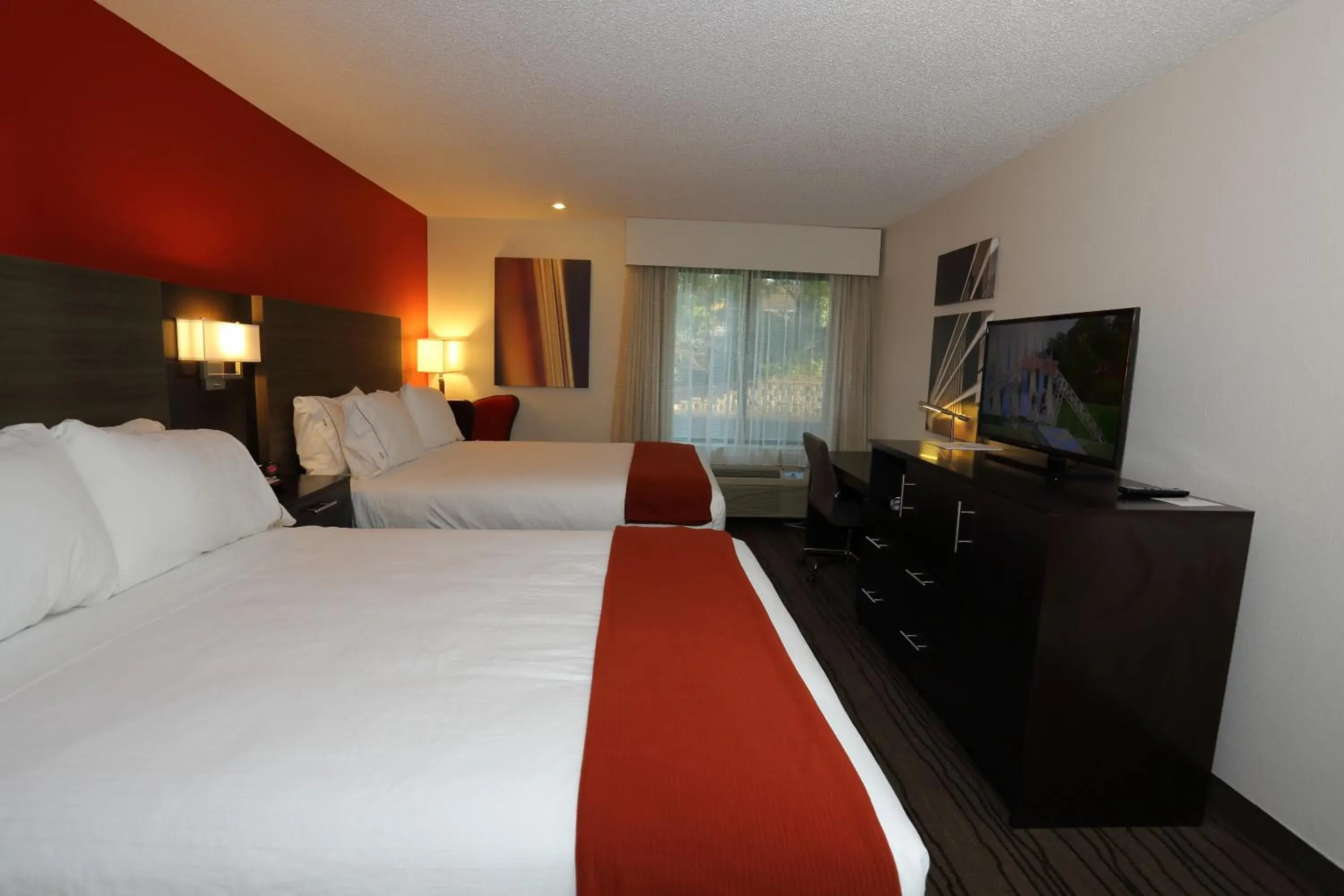 Standard Room with Two Queen Beds in Holiday Inn Express Brentwood-South Cool Springs by IHG Standard Room with Two Queen Beds in Holiday Inn Express Brentwood-South Cool Springs by IHG